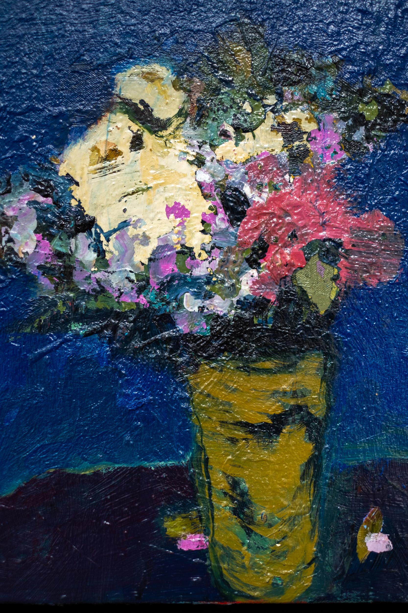 Ultramarine avec blanc crème - contemporain, floral, nature morte, huile sur lin en vente 2