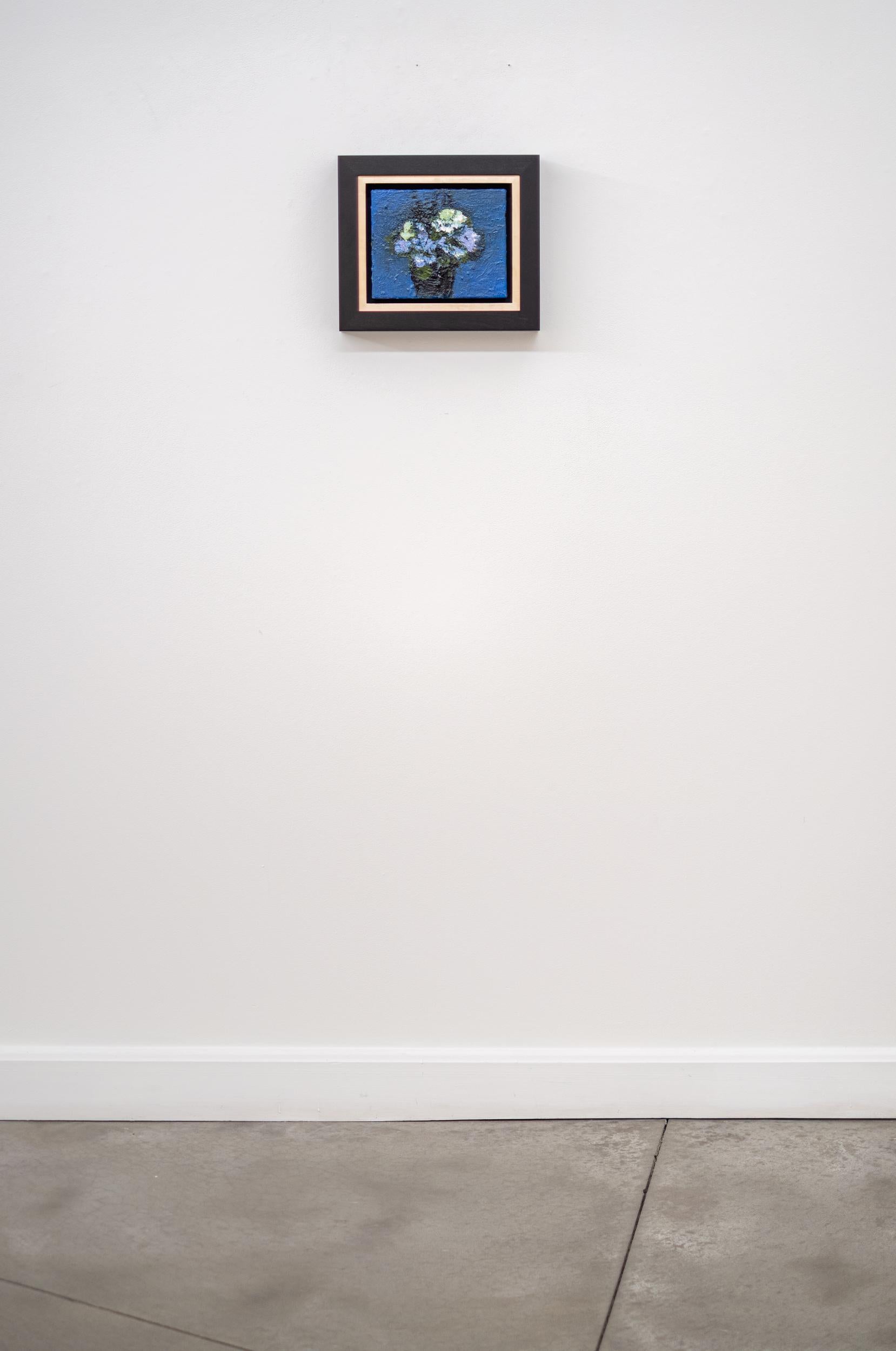 Dieses zeitgenössische Ölgemälde mit Blumen ist von Jennifer Hornyak.

Die kanadische Künstlerin Jennifer Hornyak hat im Laufe ihrer mehr als vier Jahrzehnte währenden erfolgreichen Karriere einen eigenen, unverwechselbaren visuellen Stil