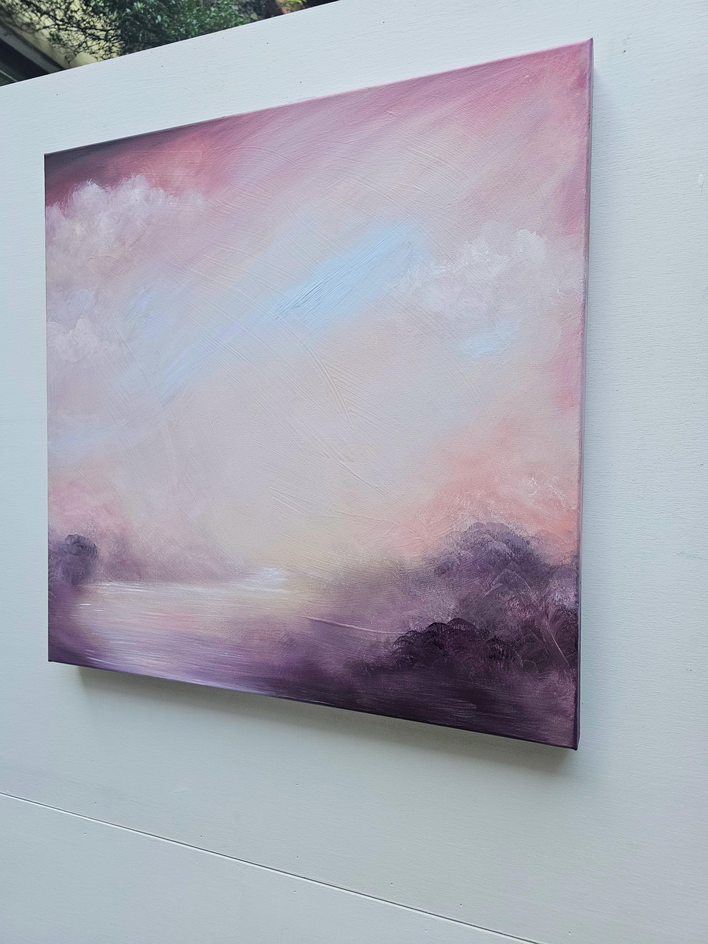 Evocazione dell'alba - Pittura astratta morbida di paesaggio - Abstract Painting Grigio di Jennifer L. Baker
