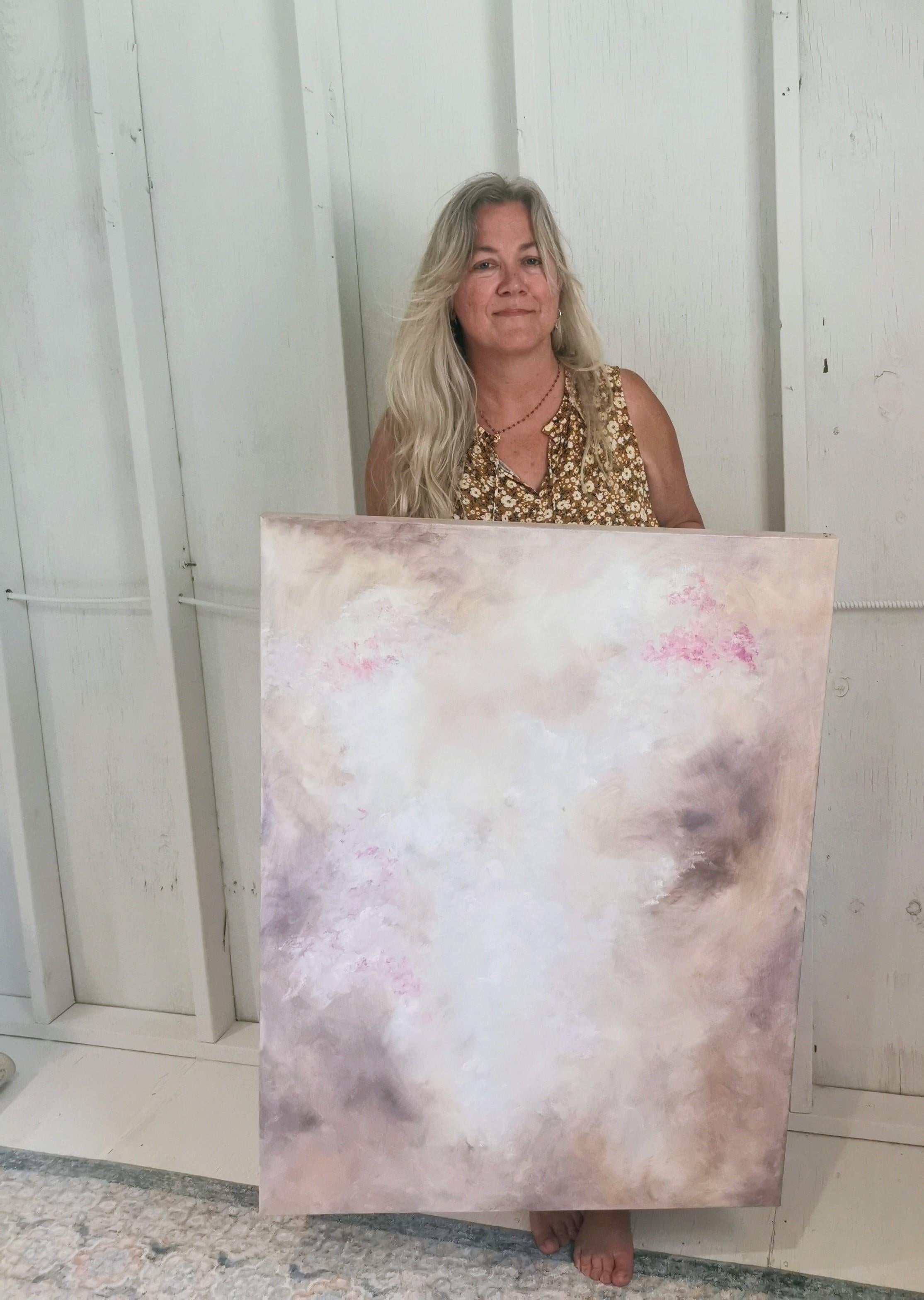 Ortensia - Morbido dipinto floreale astratto - Painting Astratto di Jennifer L. Baker