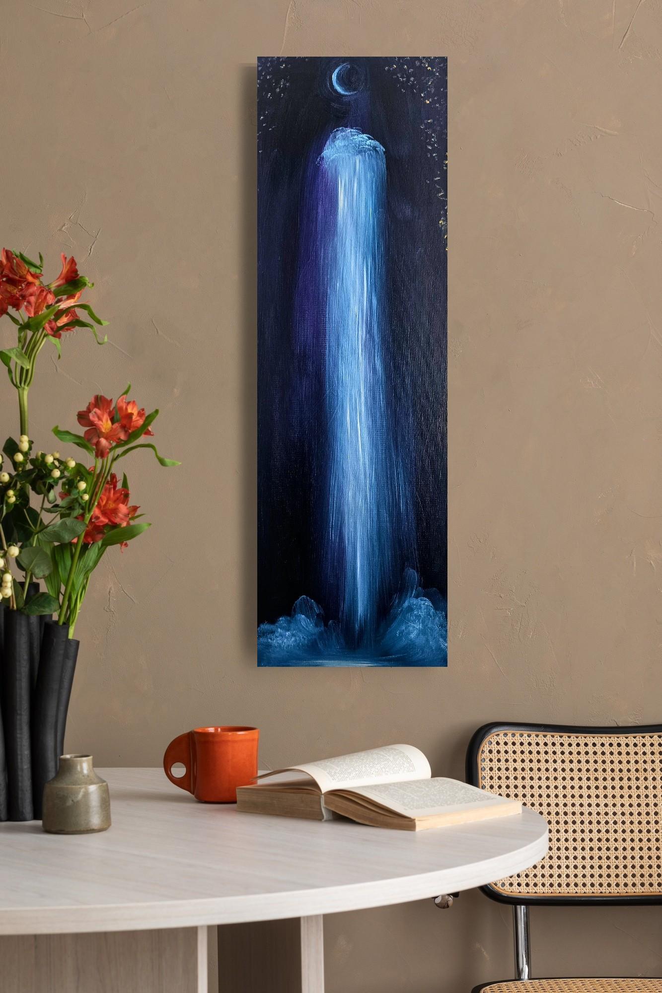 I Am Not Afraid of the Dark - Dramatisches Bild mit Mond, Sternen und Wasserfall im Angebot 2