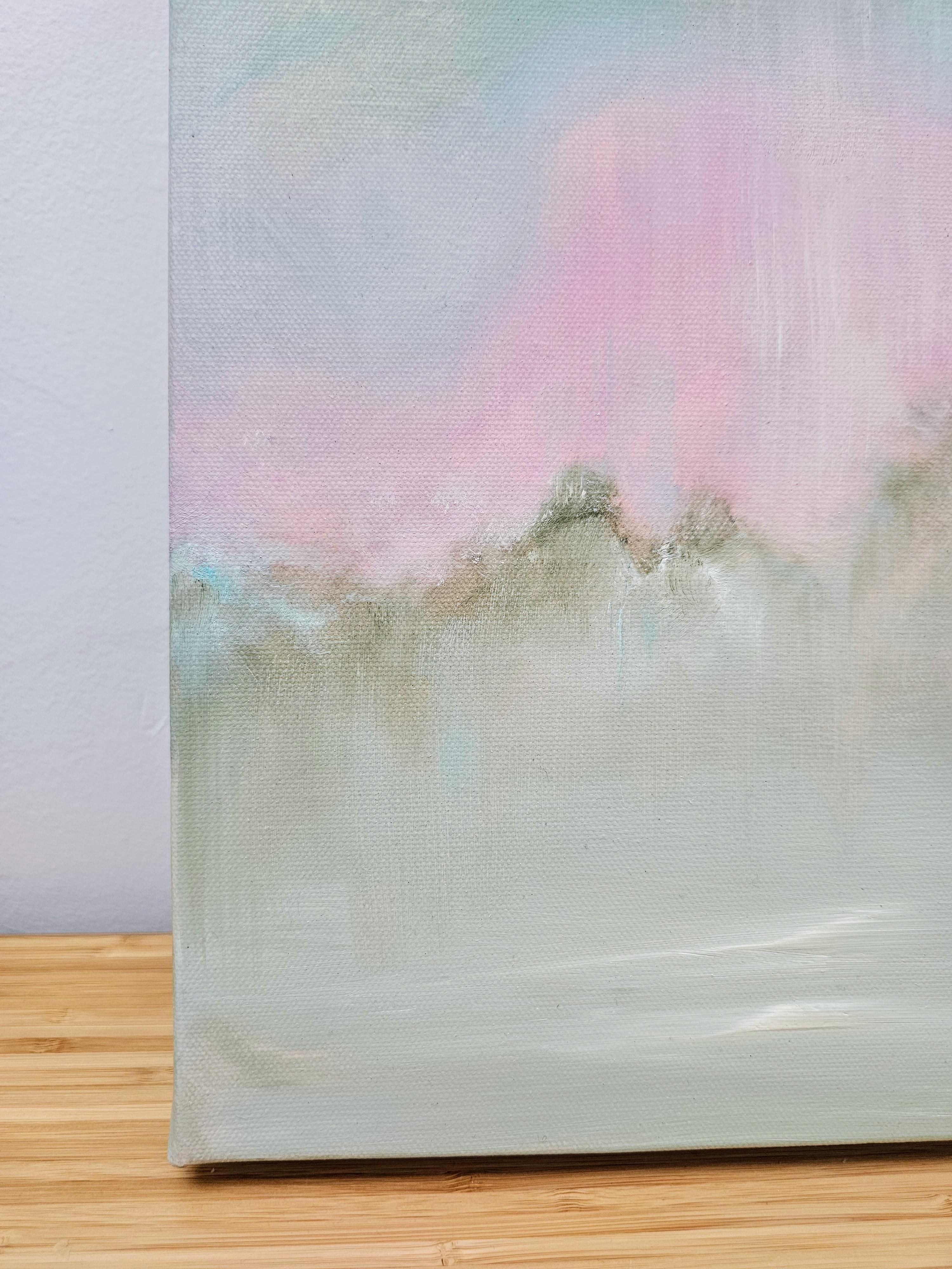 Indian Summer - Verträumte warme kleine abstrakte Sonnenuntergang Landschaft Gemälde (Grau), Landscape Painting, von Jennifer L. Baker