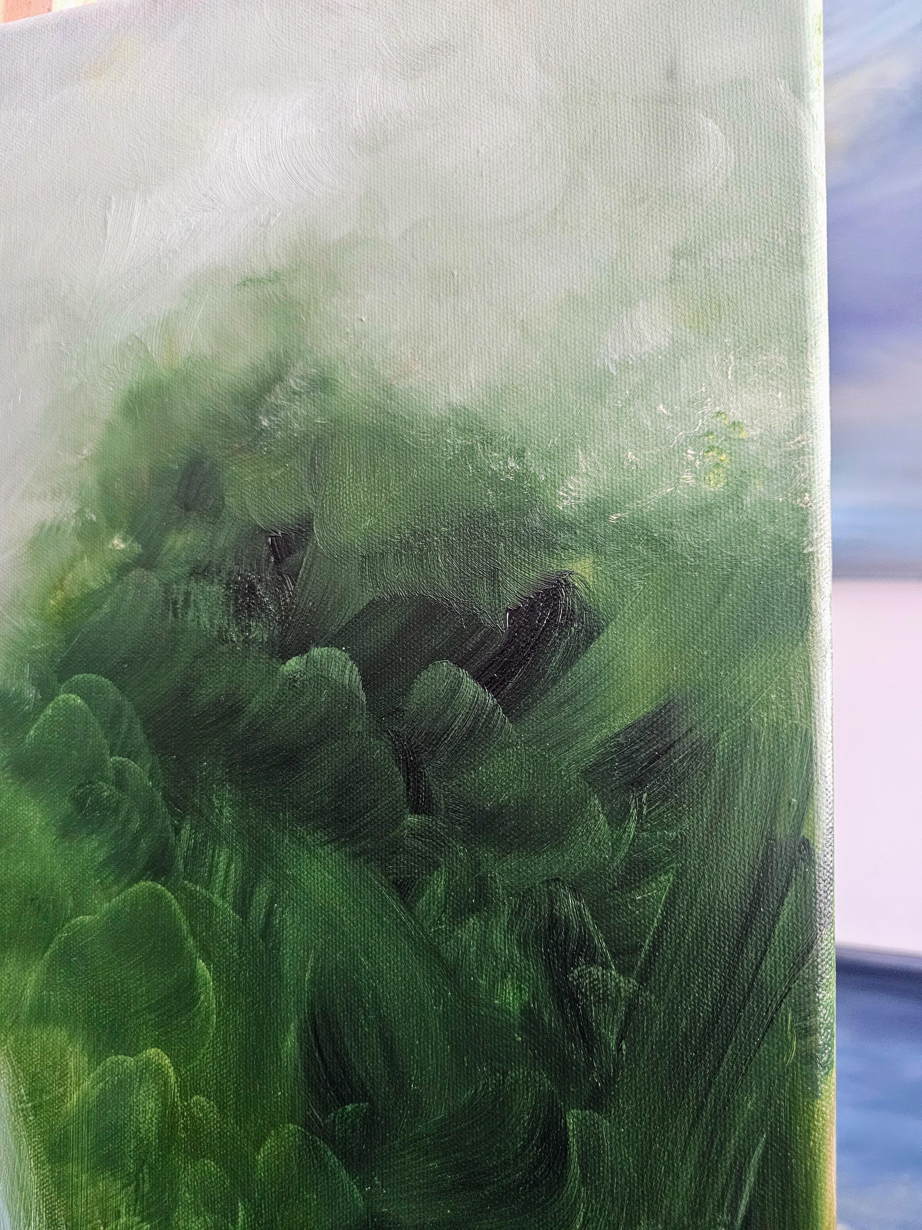 Sdraiati sul suolo della foresta -Pittura astratta della foresta con cascata verde da sogno in vendita 12