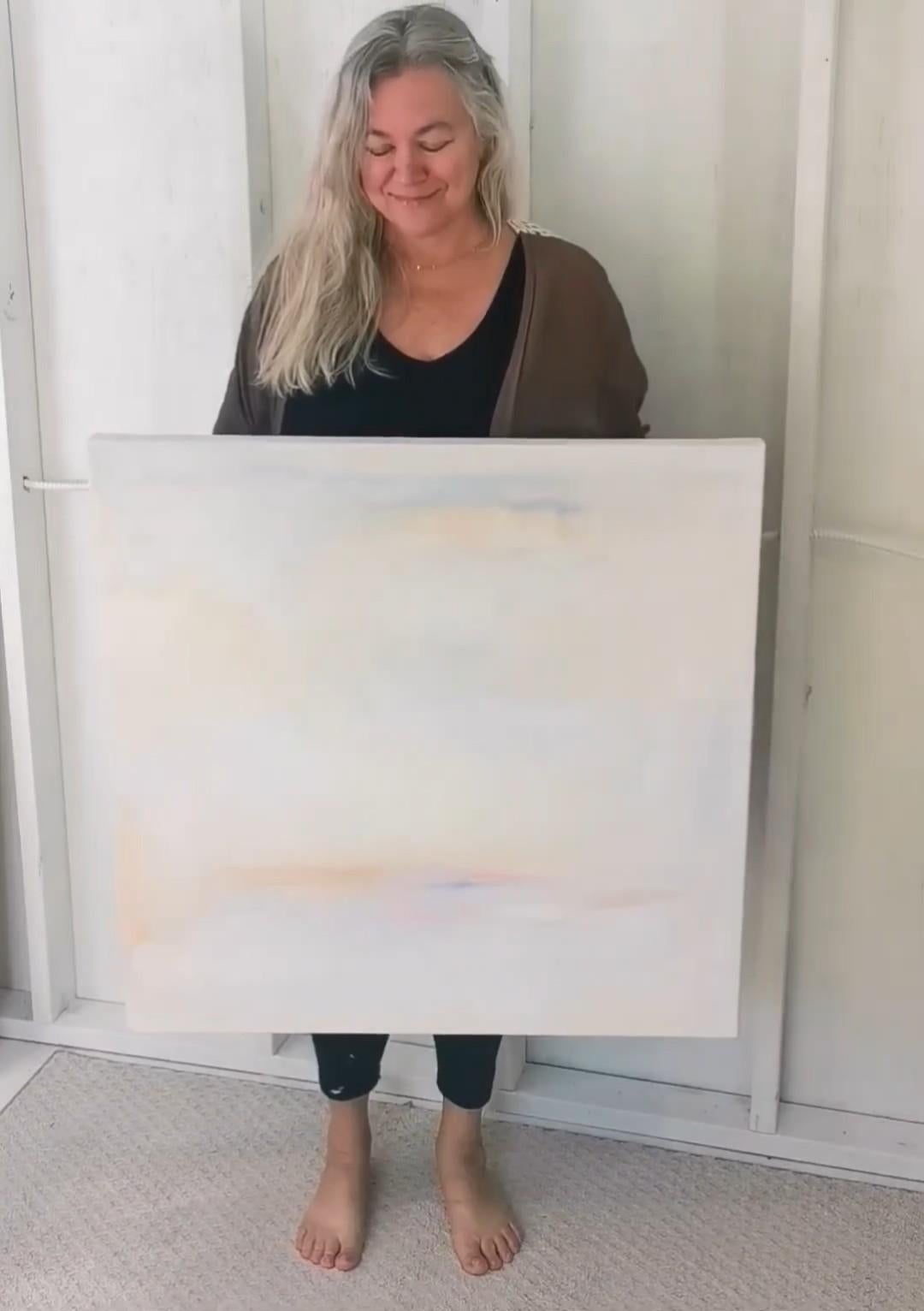 Pace - Quadro astratto di paesaggio sereno e pacifico in bianco - Painting di Jennifer L. Baker