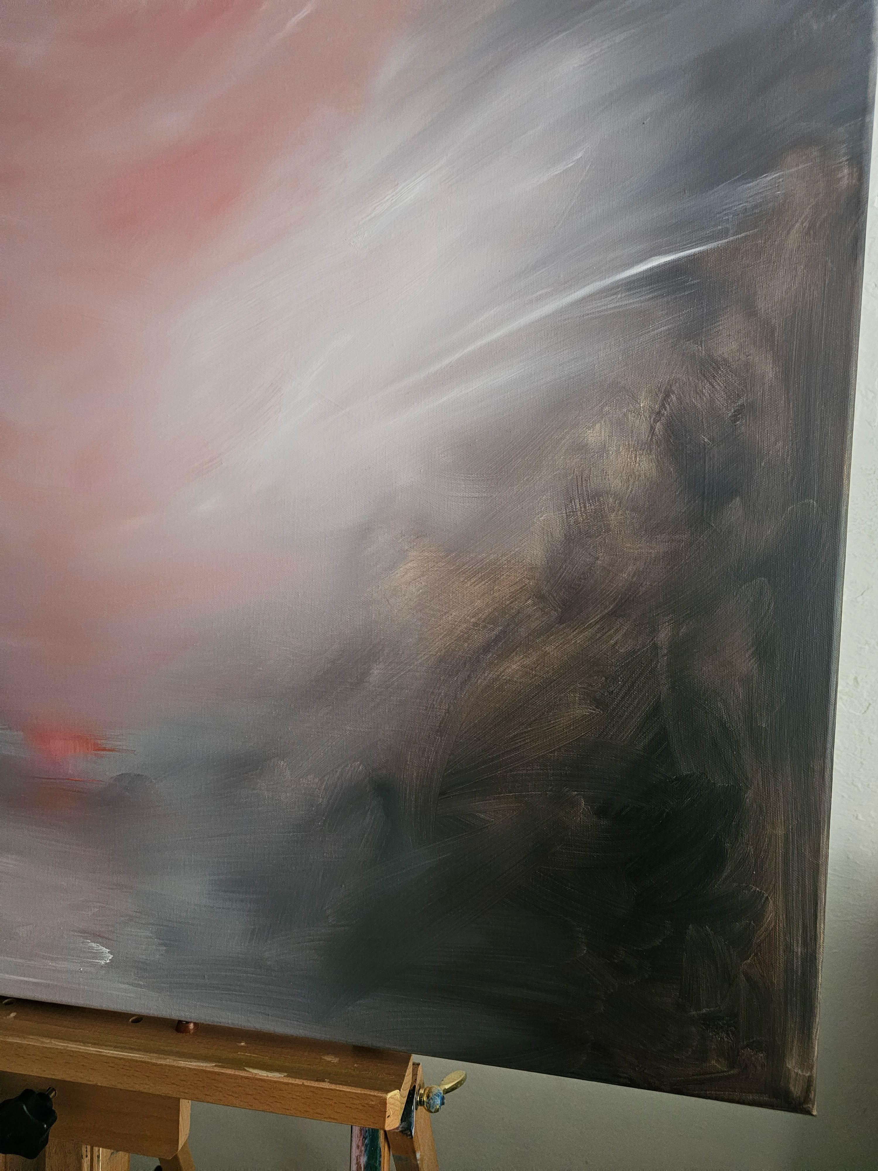 Il vento e il mio cuore spezzato che si rammenda - Paesaggio astratto drammatico dipinto nel cielo in vendita 3