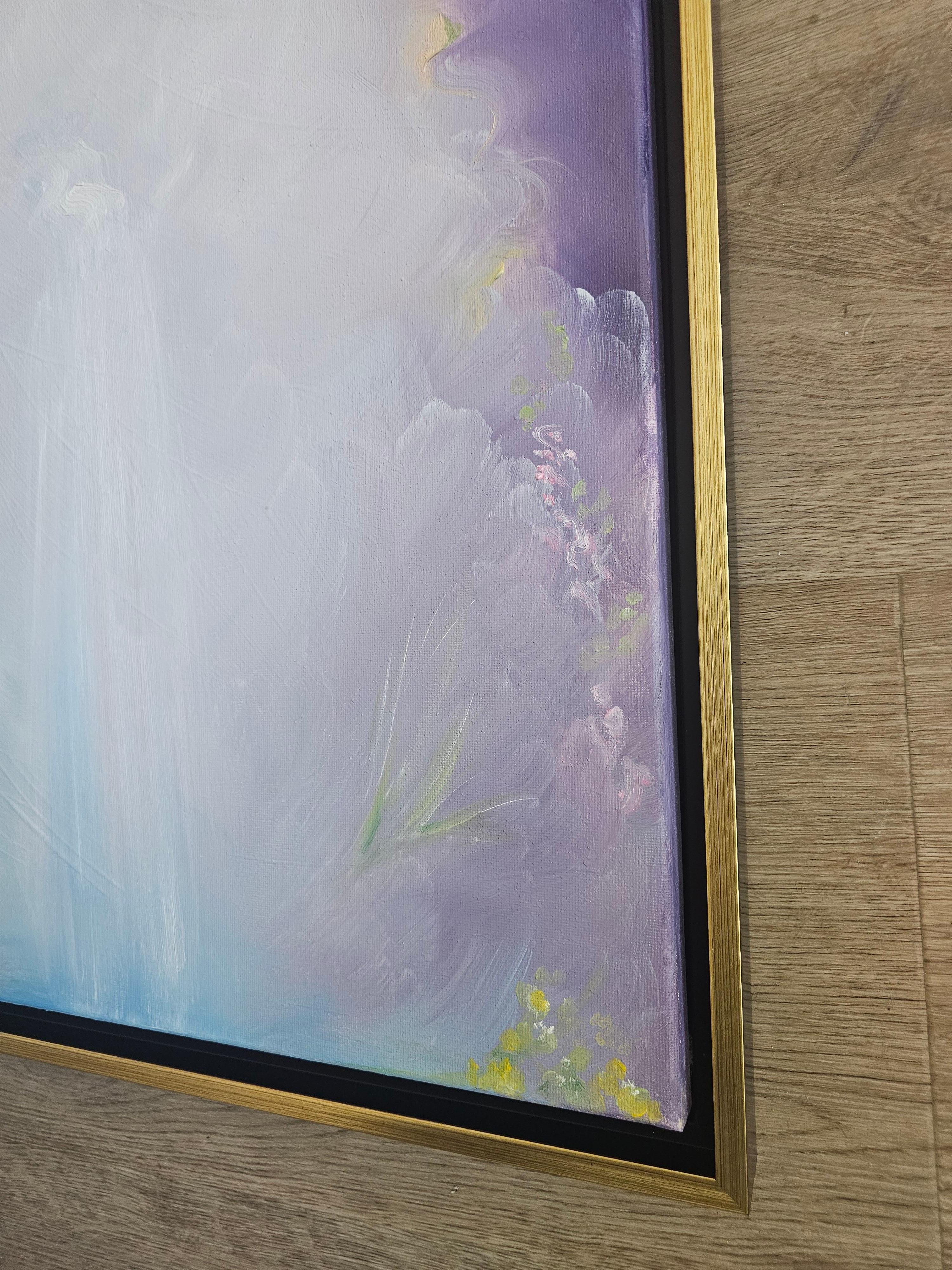 Wasser und Veilchen - Stimmungsvolles verträumtes lila/weißes abstraktes Wasserfallgemälde (Zeitgenössisch), Painting, von Jennifer L. Baker