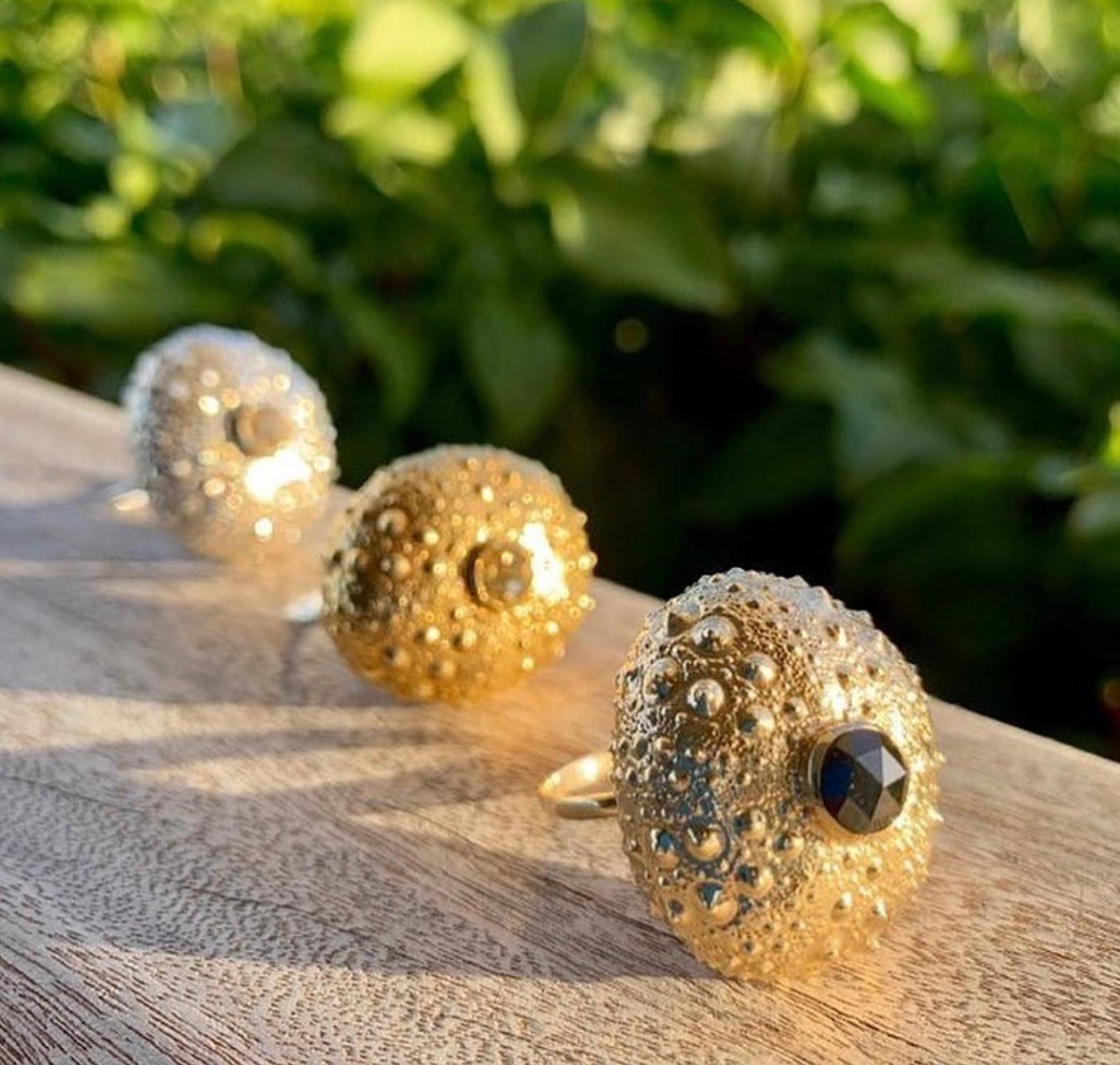 Jennifer Liang 14 KT Gold Mini Sea Urchin Ring with Black Diamond In New Condition For Sale In New York, NY