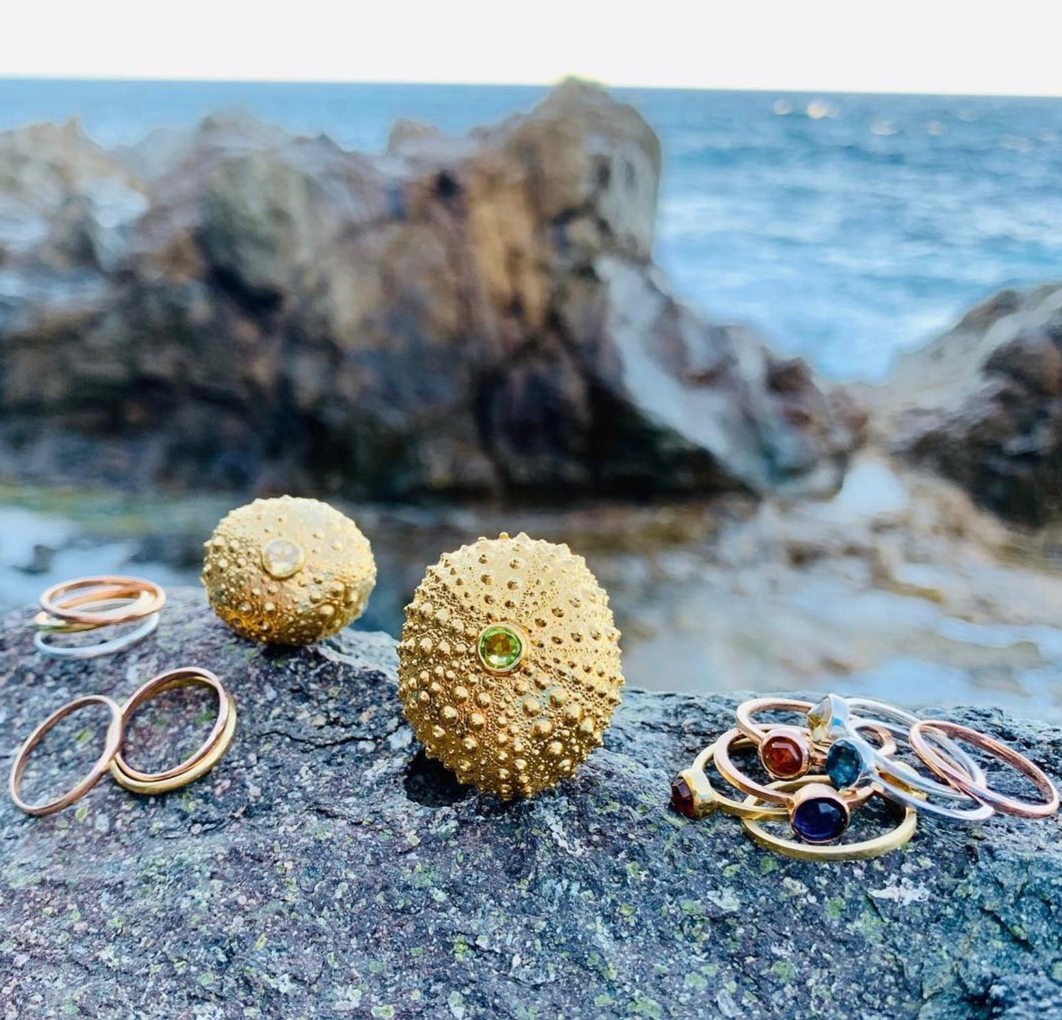 Jennifer Liang 14 KT Gold Sea Urchin Gemstone Ring in Green Peridot In New Condition For Sale In New York, NY
