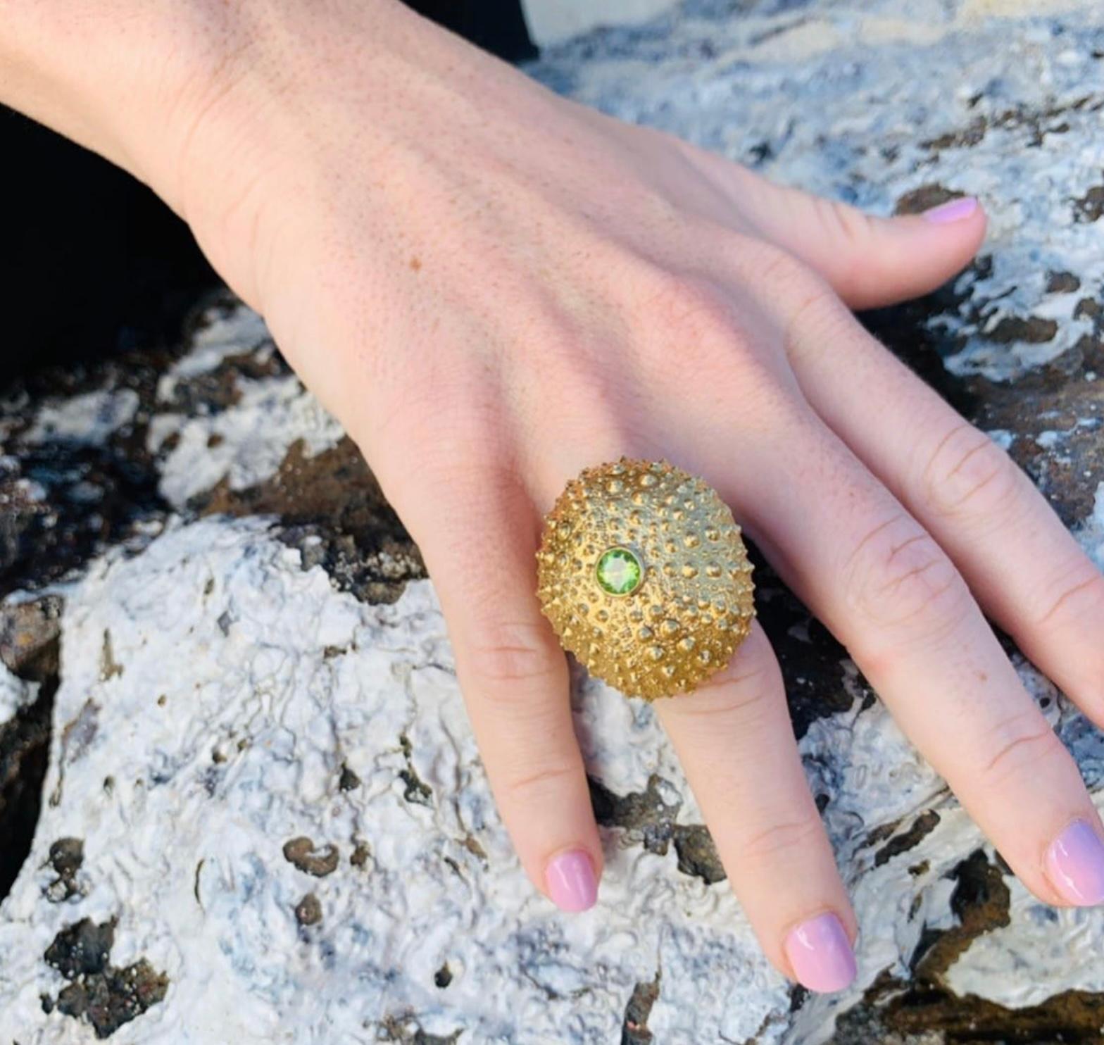 Women's Jennifer Liang 14 KT Gold Sea Urchin Gemstone Ring in Green Peridot For Sale