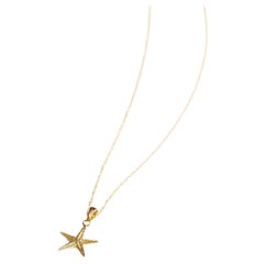 Colgante Estrella de mar pequeña de oro de 14 quilates Jennifer Liang