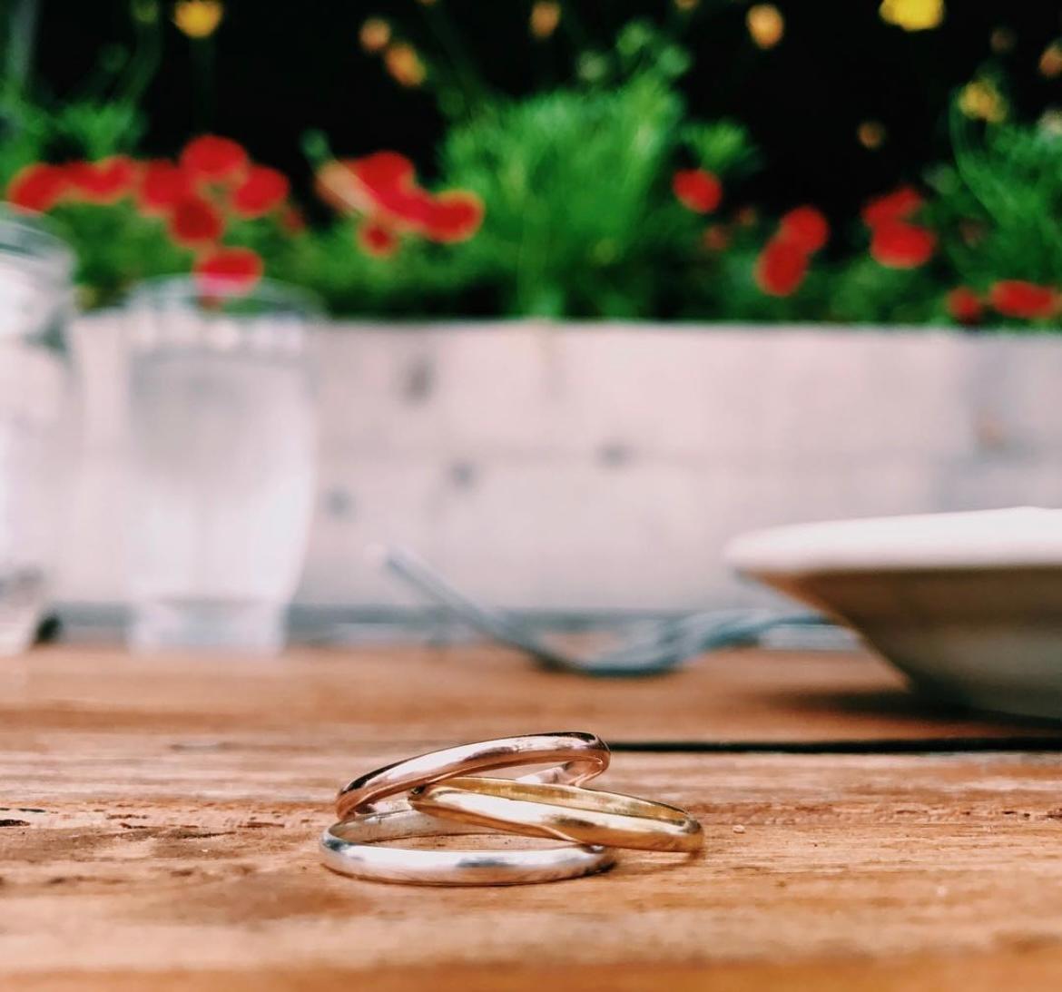 Jennifer Liang Stapelbarer Ring Trio (Zeitgenössisch) im Angebot