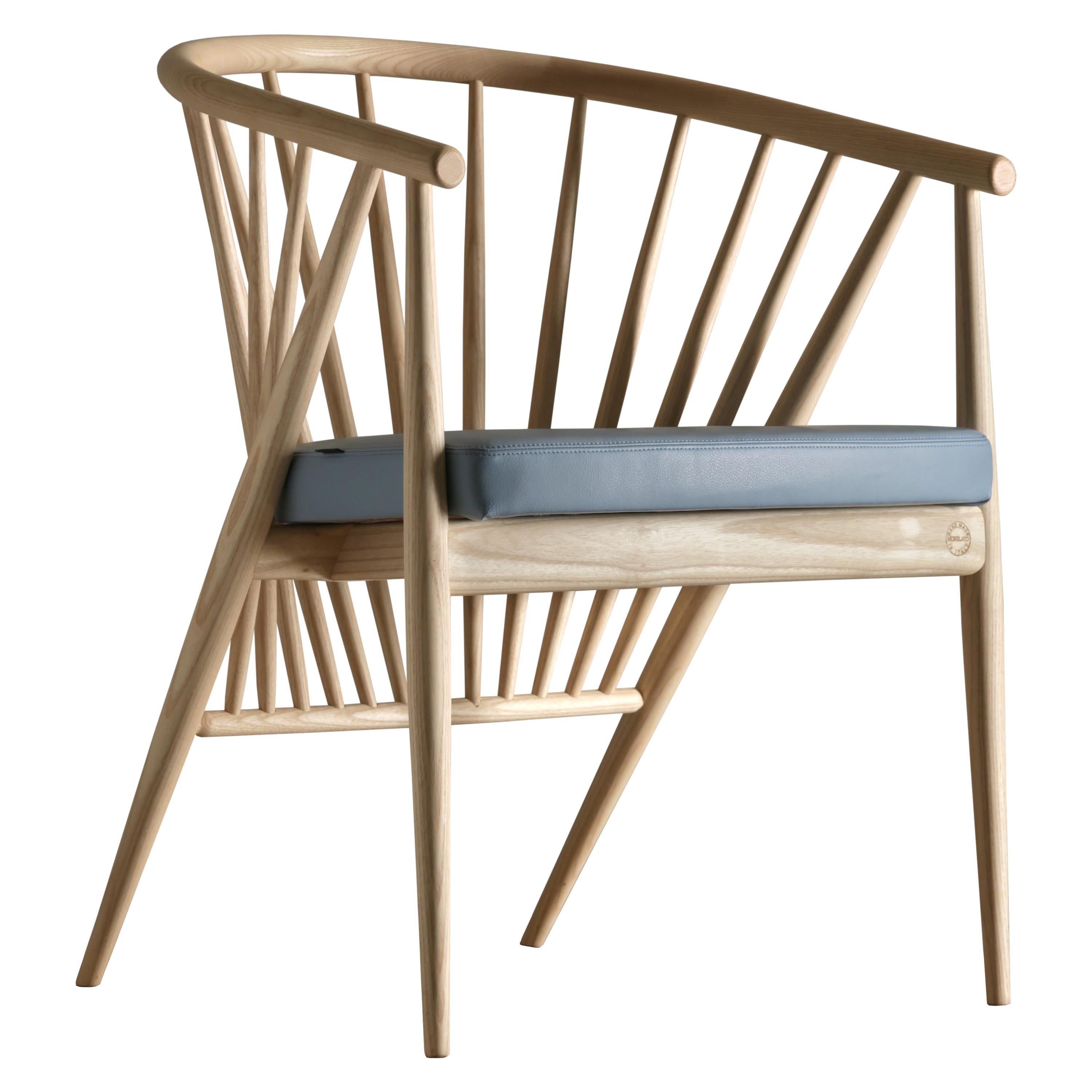 Jenny, fauteuil contemporain tapissé en bois de frêne tourné, par Morelato en vente