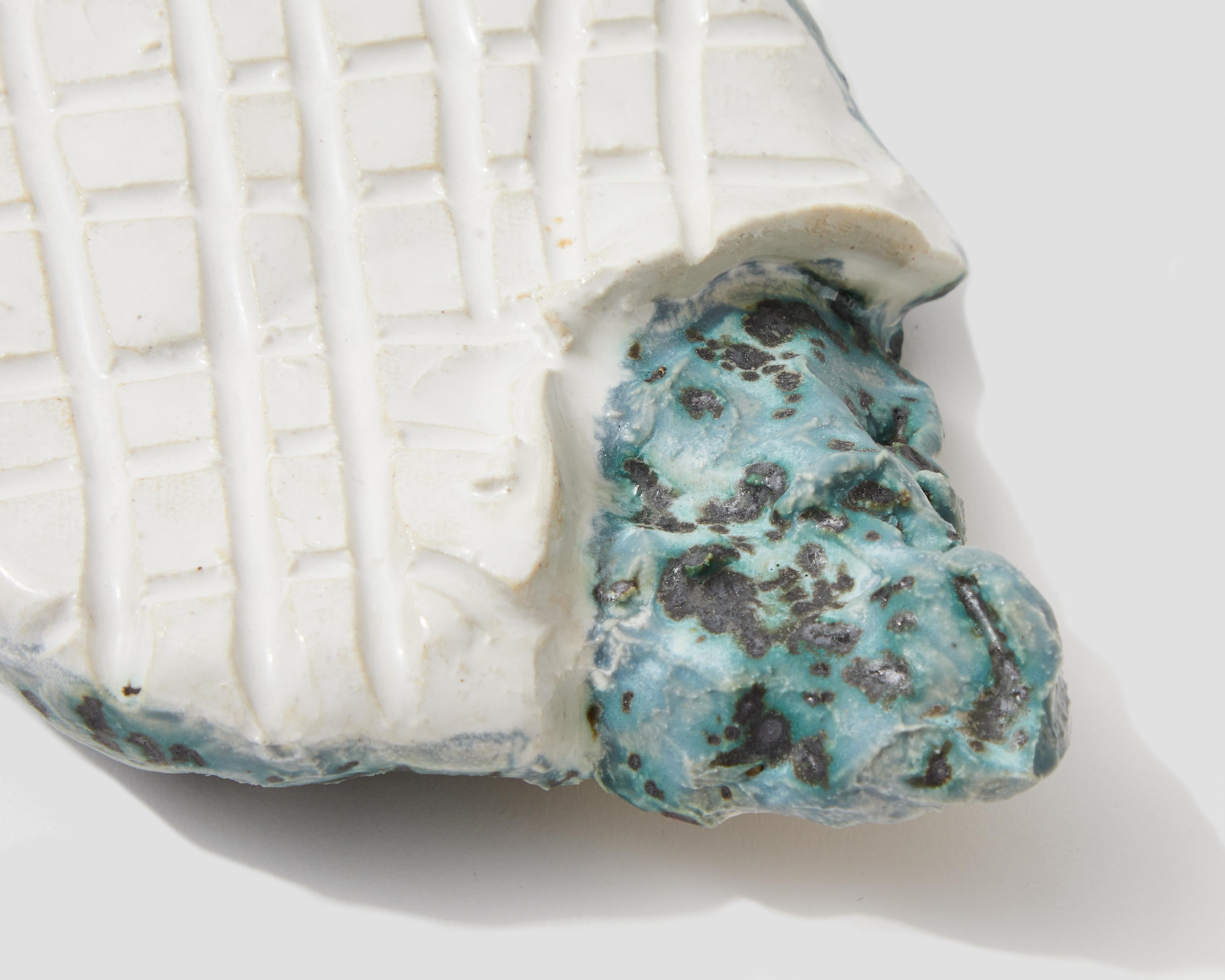« Cheese (Blue Cheese Oozey) - Sculpture de Jenny Day en vente 2