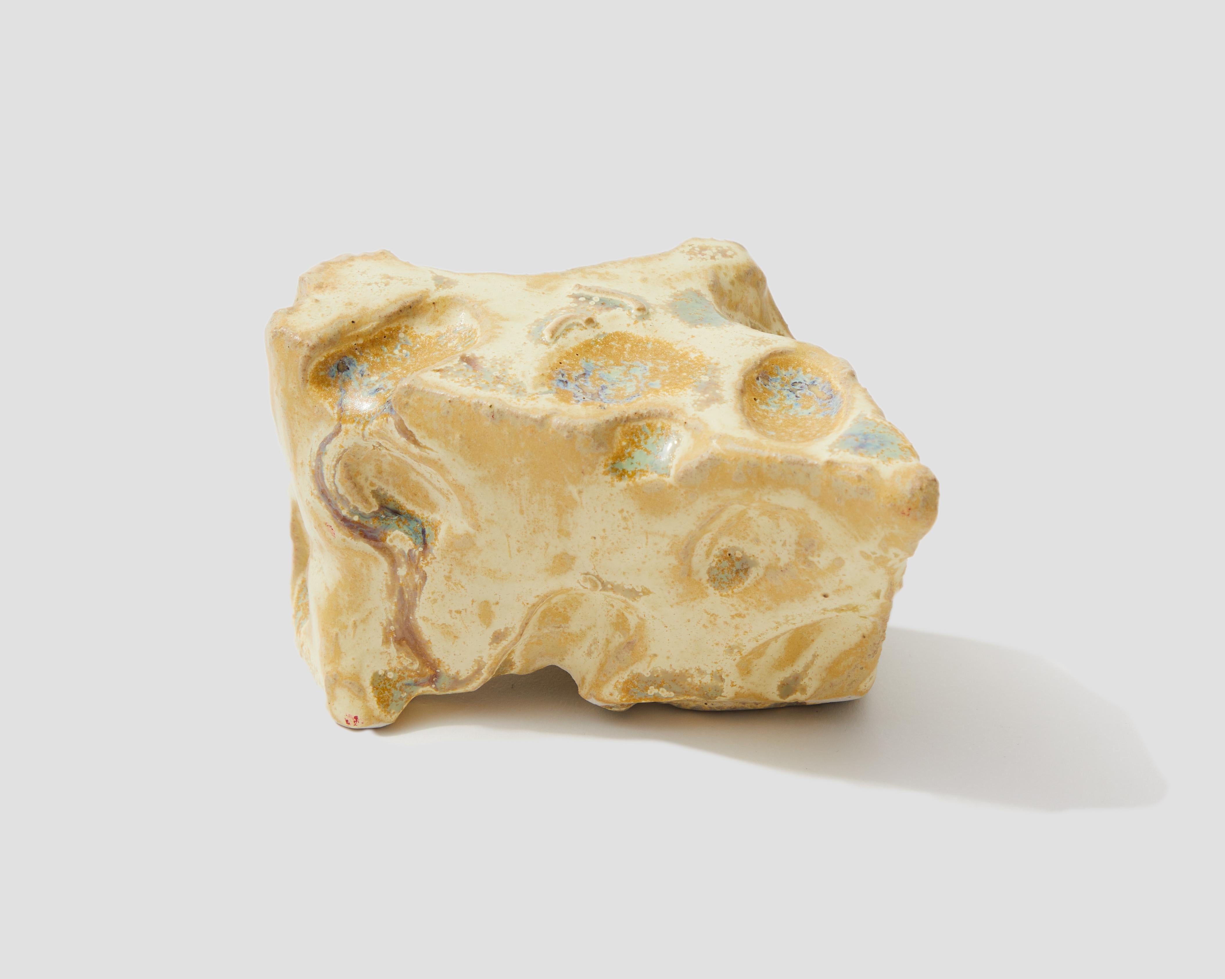 "Queso (suizo)" -- Escultura de Jenny Day
