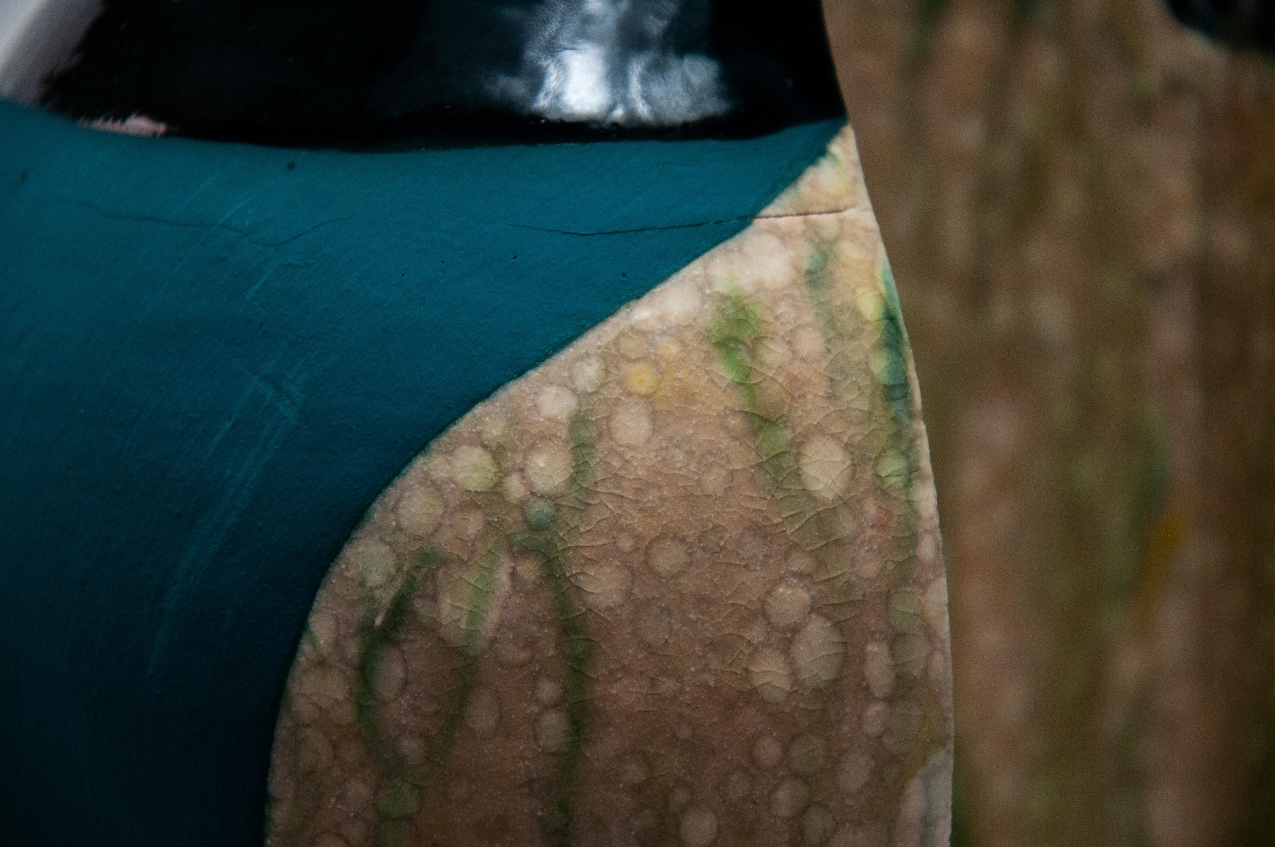 Vasija de cerámica de gres esmaltado y Kintsugi de Jenny Hata Blumenfield Siglo XXI y contemporáneo en venta