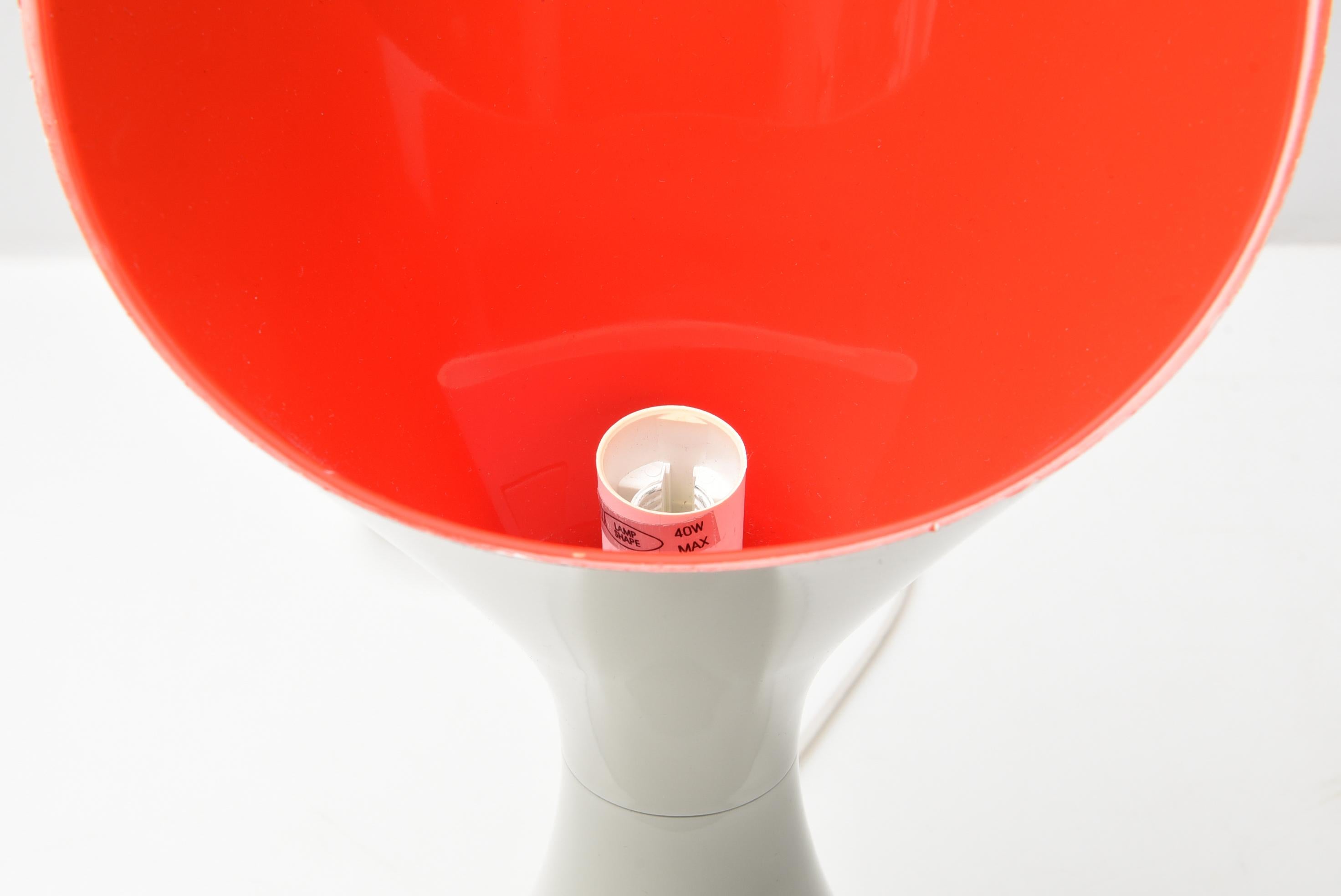 Jenny Keate “Lily” White with Red Table Lamp In Good Condition In New York, NY