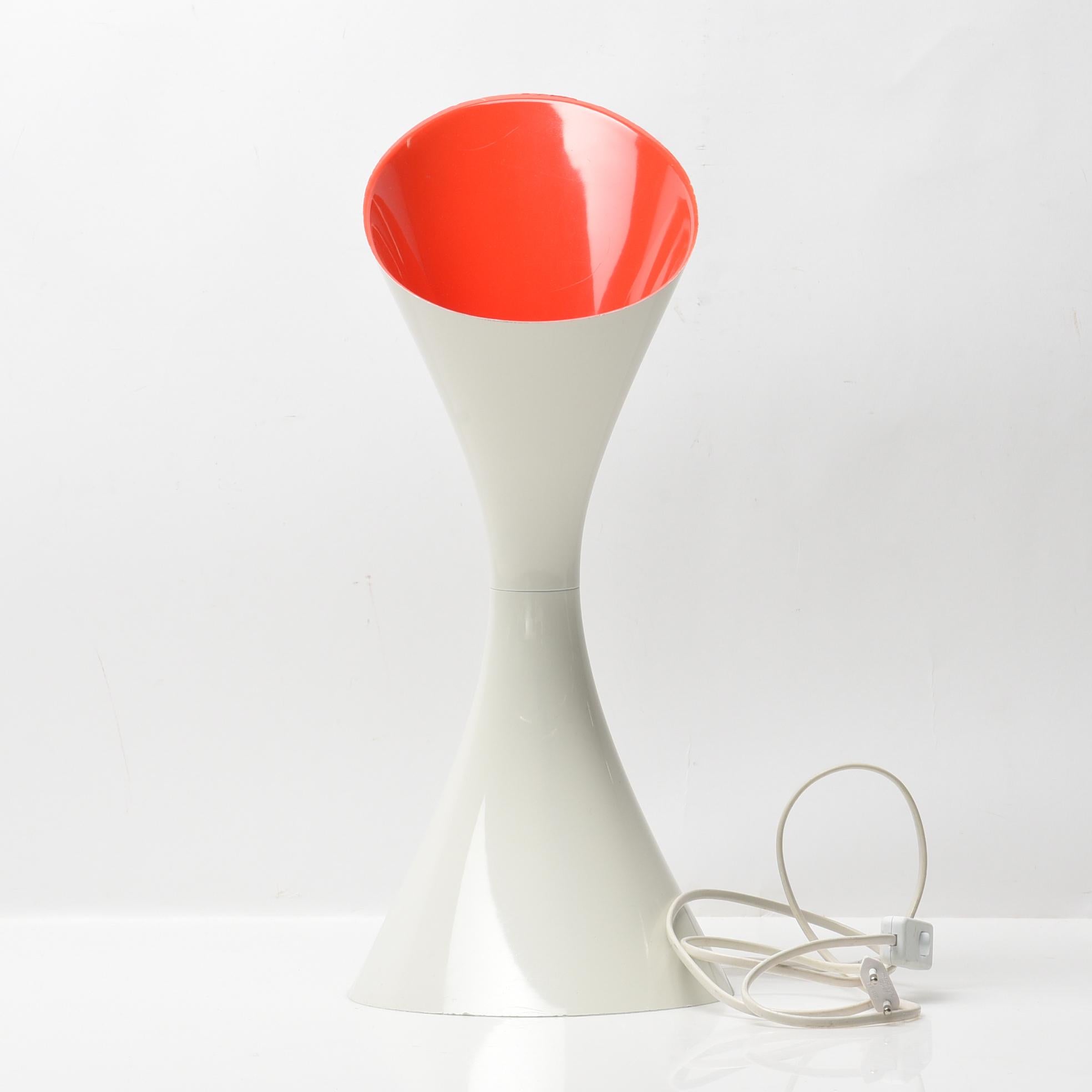 Jenny Keate “Lily” White with Red Table Lamp 1