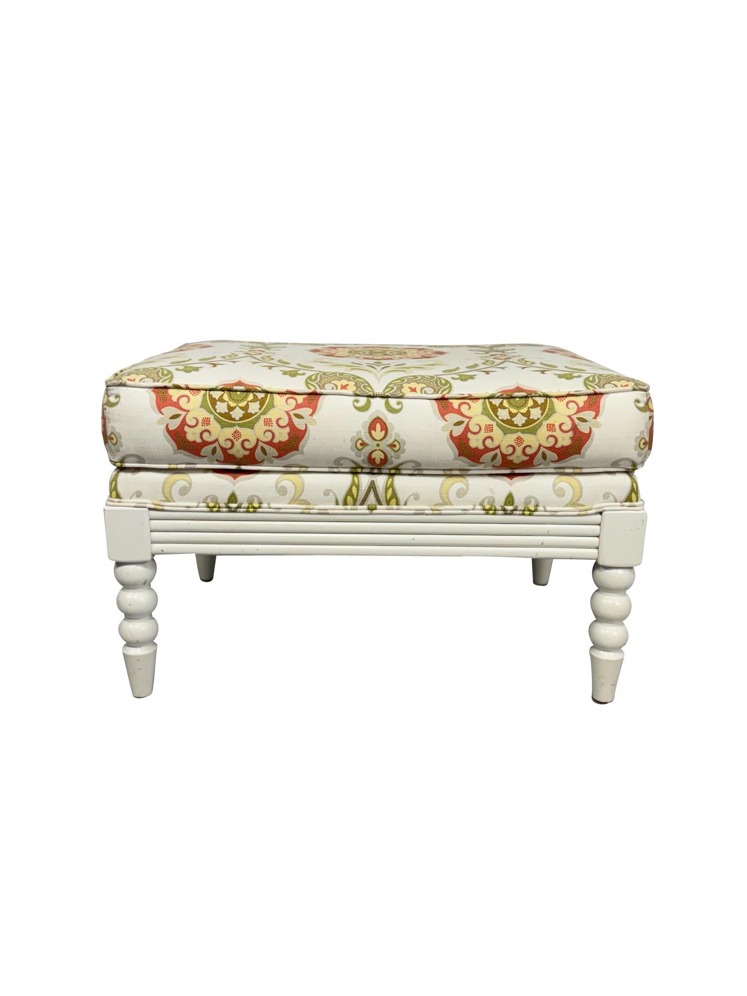 Jenny Lind Spool Chair et Ottoman assorti en blanc en vente 4