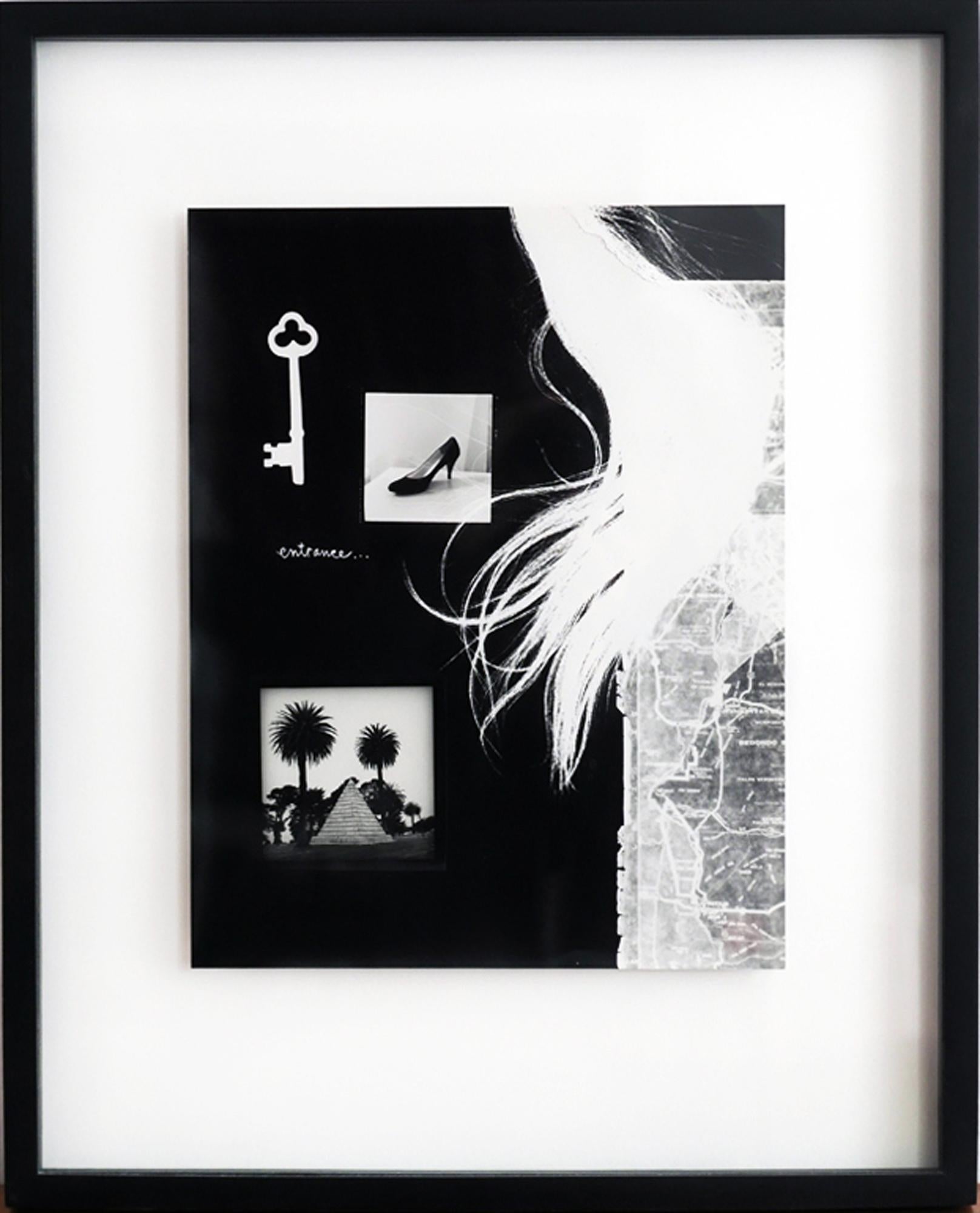 Entrada: collage fotográfico abstracto en blanco y negro enmarcado con llave, zapato, árboles - Photograph de Jenny Lynn