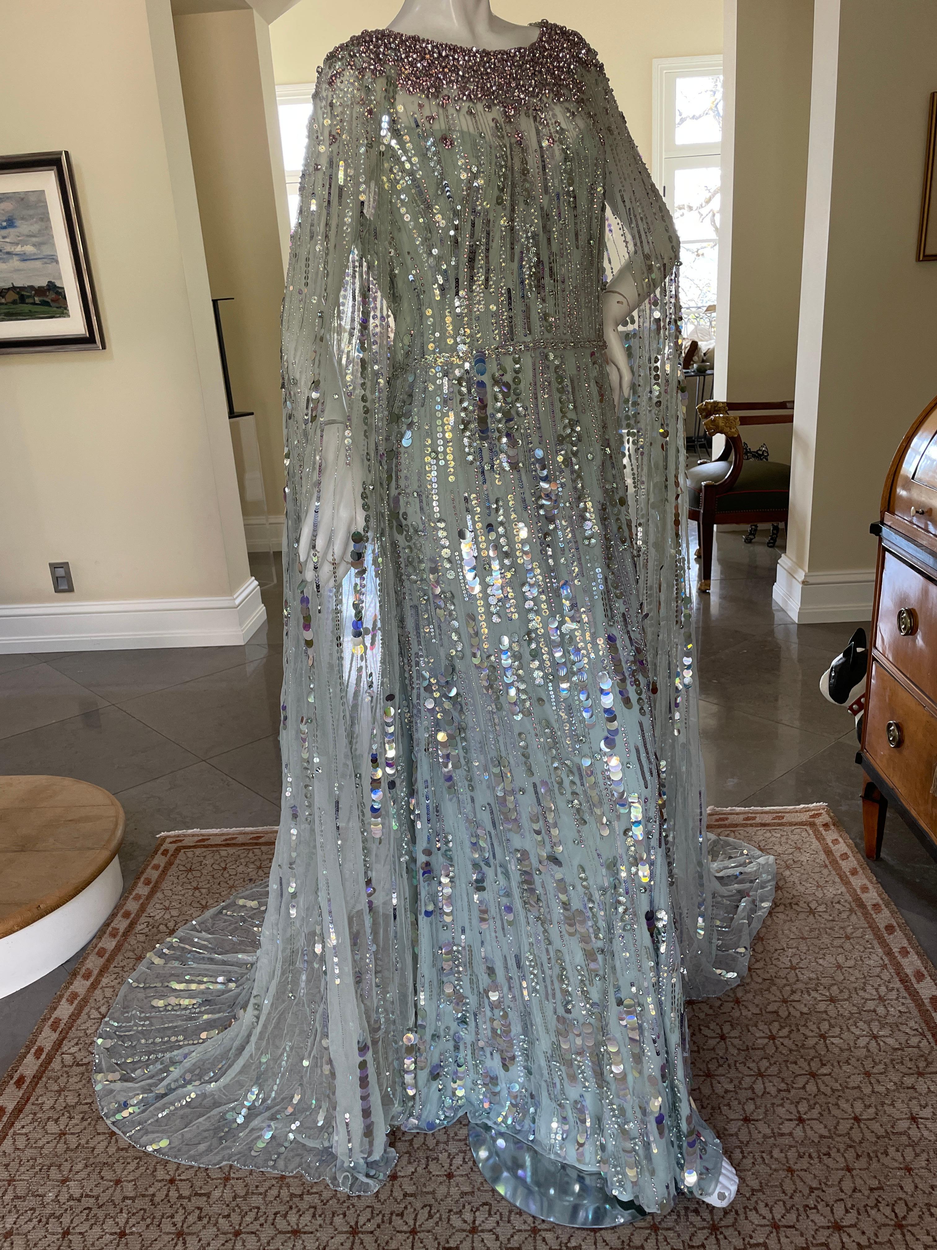 Jenny Packham Verschönertes „Elizabeth“ Umhang-Abendkleid, aktuelle Saison $5449 14 im Zustand „Neu“ im Angebot in Cloverdale, CA