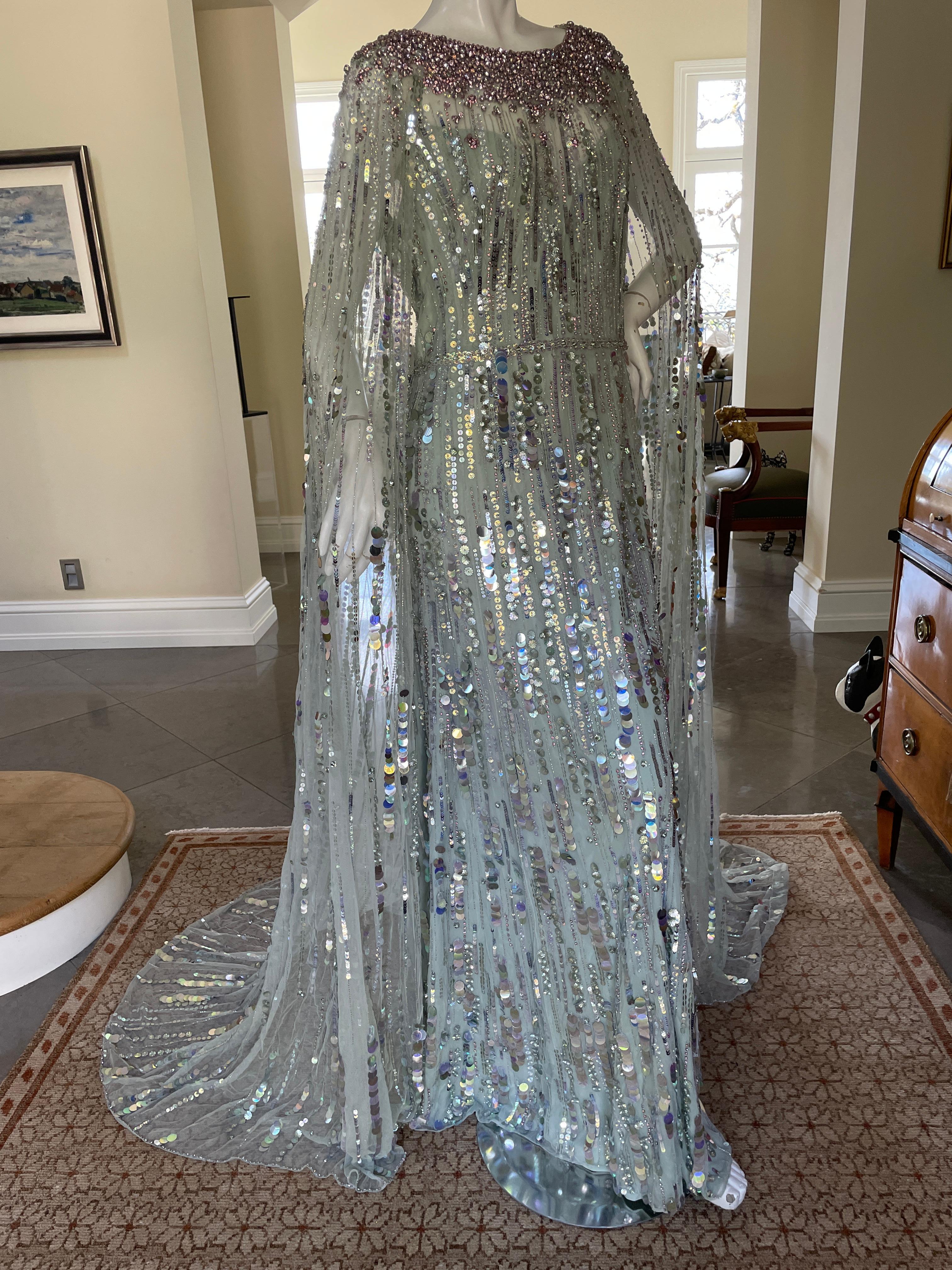 Jenny Packham Verschönertes „Elizabeth“ Umhang-Abendkleid, aktuelle Saison $5449 14 im Angebot 1