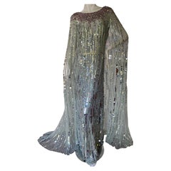 Jenny Packham Verschönertes „Elizabeth“ Umhang-Abendkleid, aktuelle Saison $5449 14
