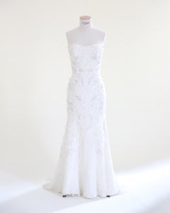 Robe de mariée Jenny Packham F/W 16 en tulle, dentelle, perles et perles à motifs floraux