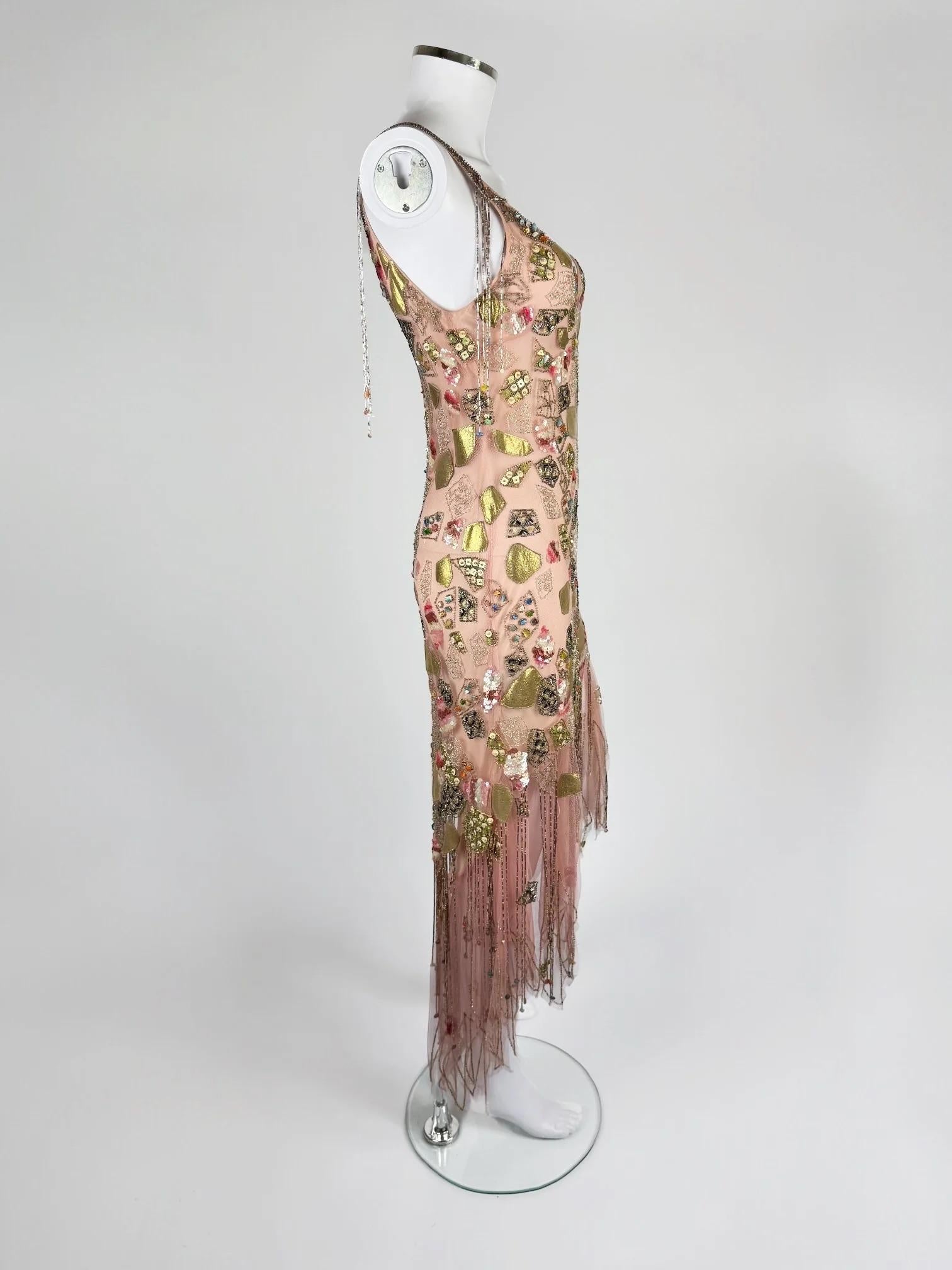 Robe en soie rose brodée et perlée de Jenny Packham, C.C. Bon état - En vente à Marlborough, GB