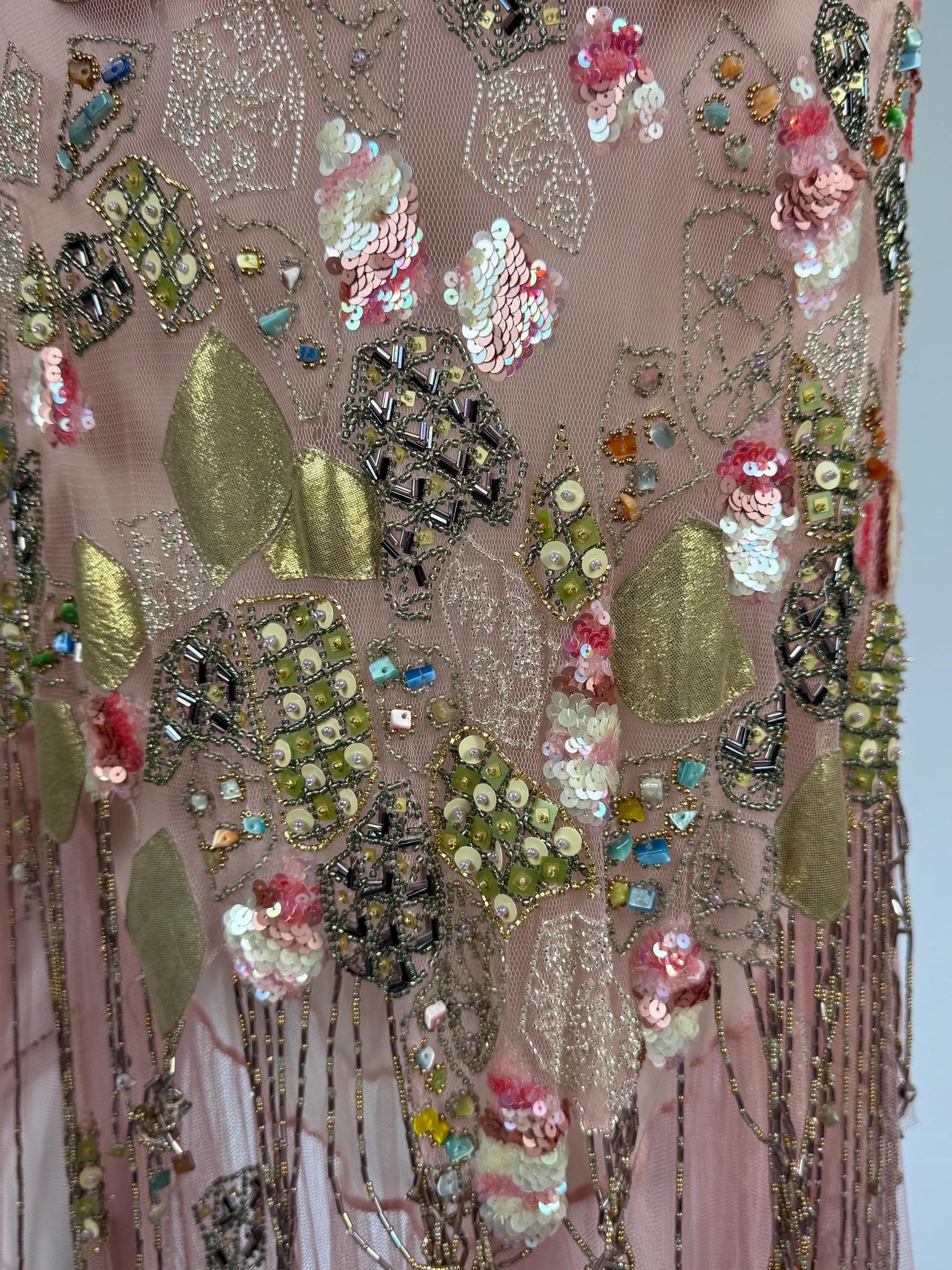 Robe en soie rose brodée et perlée de Jenny Packham, C.C. Pour femmes en vente