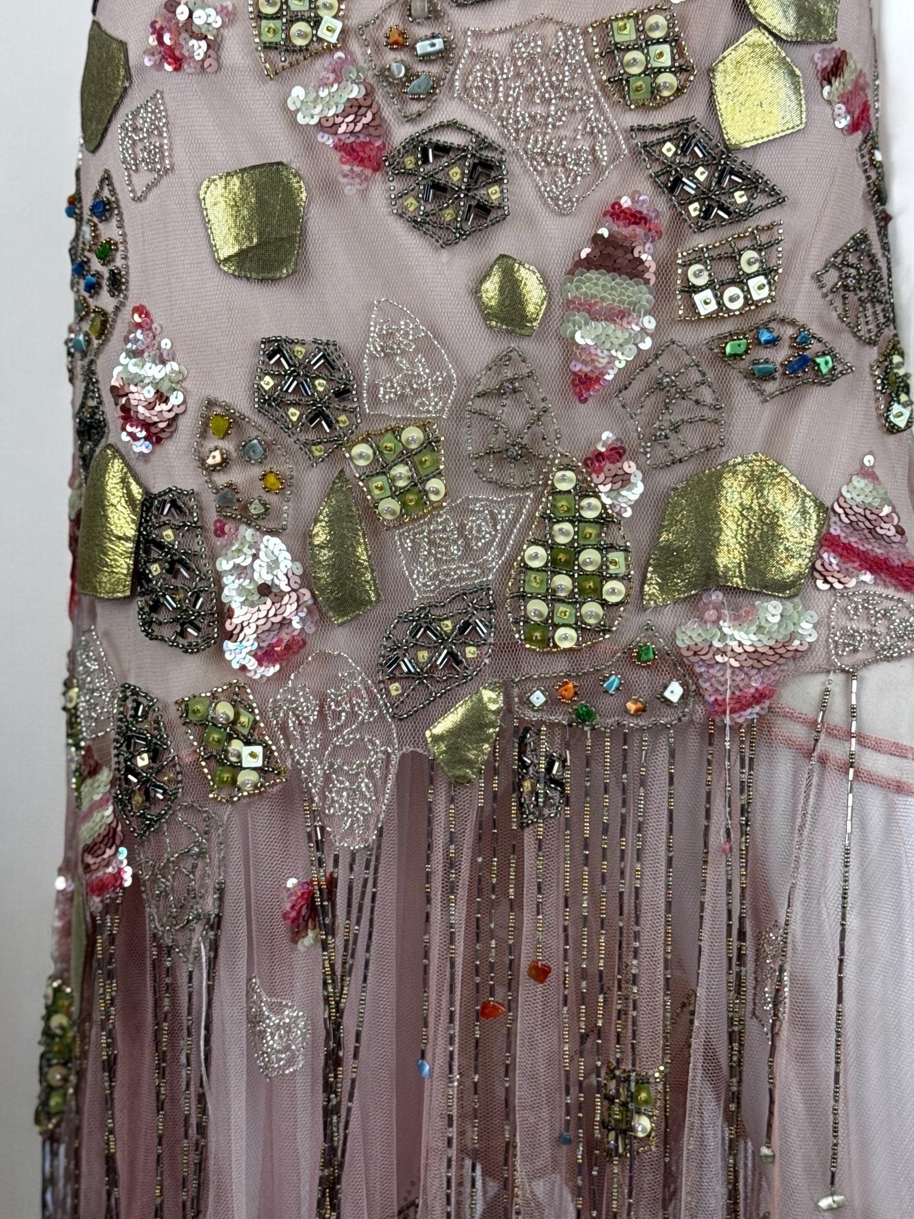 Vestido Jenny Packham de seda bordada y cuentas, c. 2004 en venta 6
