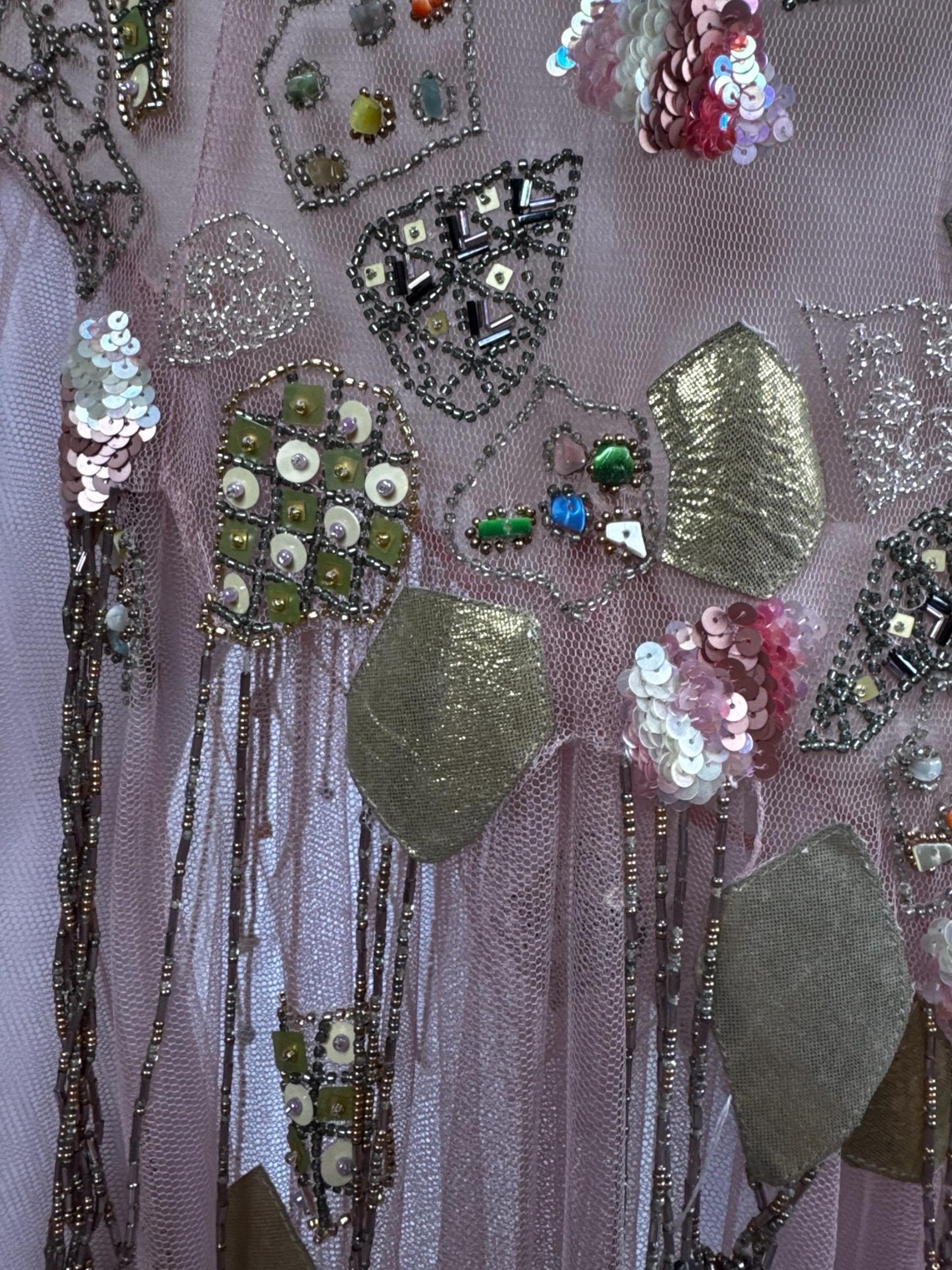 Vestido Jenny Packham de seda bordada y cuentas, c. 2004 en venta 7