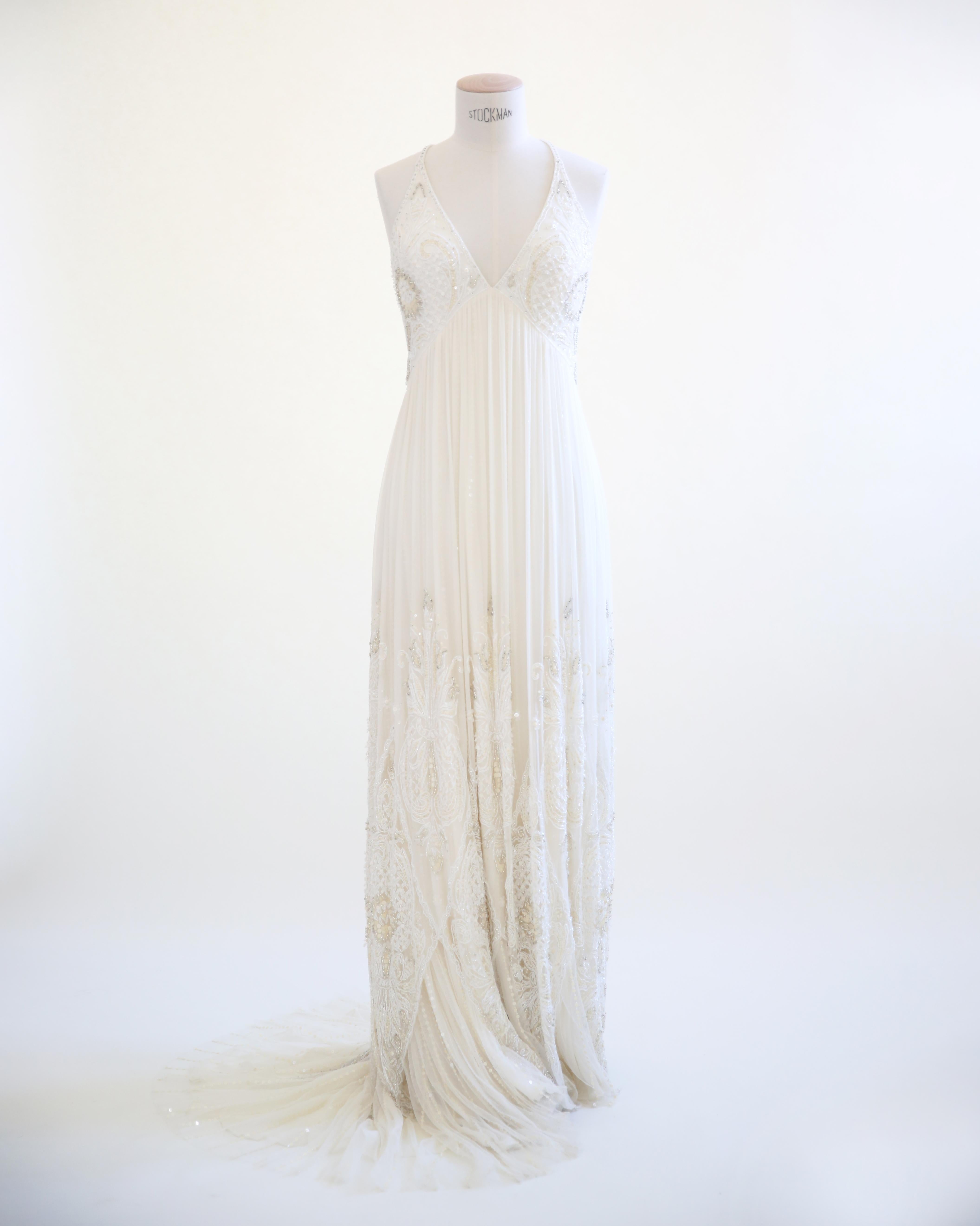 Jenny Packham Vintage Elfenbein Cremefarbenes, perlenbesetztes, verziertes Hochzeitskleid aus Tüll im Zustand „Hervorragend“ im Angebot in Milano, Lombardia