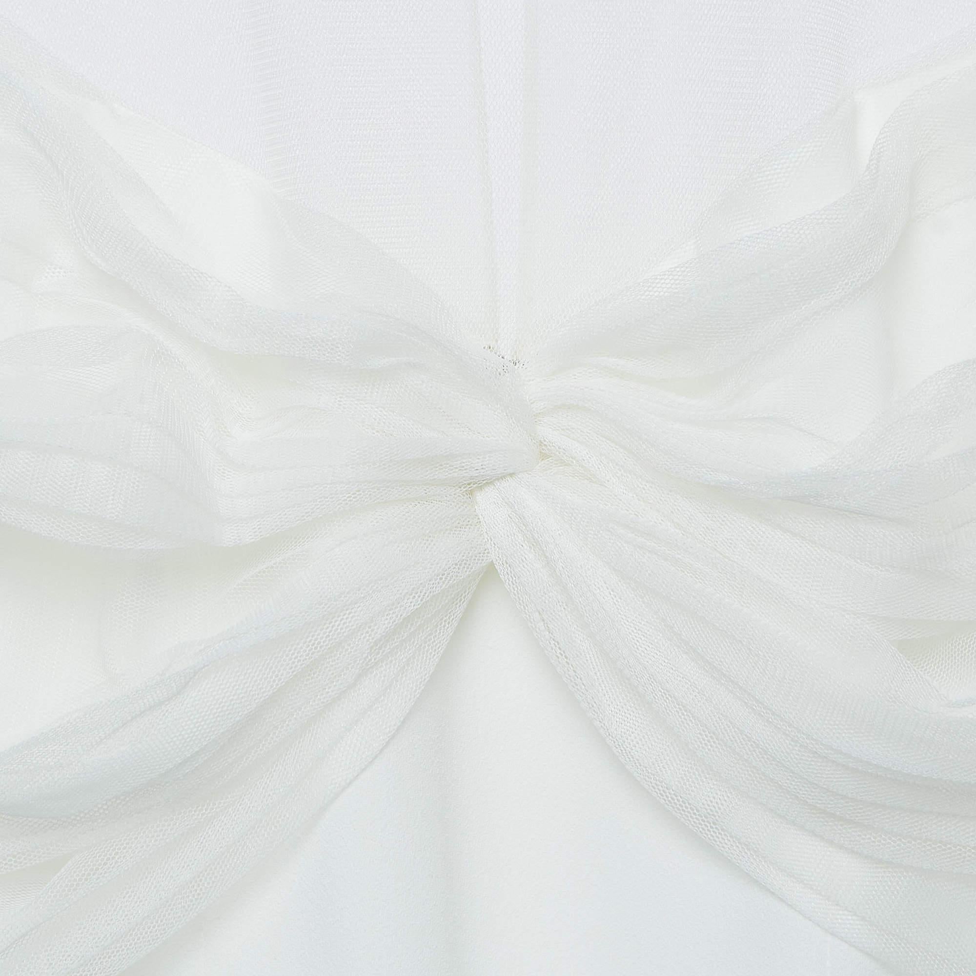 Jenny Packham White Crystal Embellished Tulle and Crepe Tulip Midi Dress L In Good Condition For Sale In Dubai, Al Qouz 2