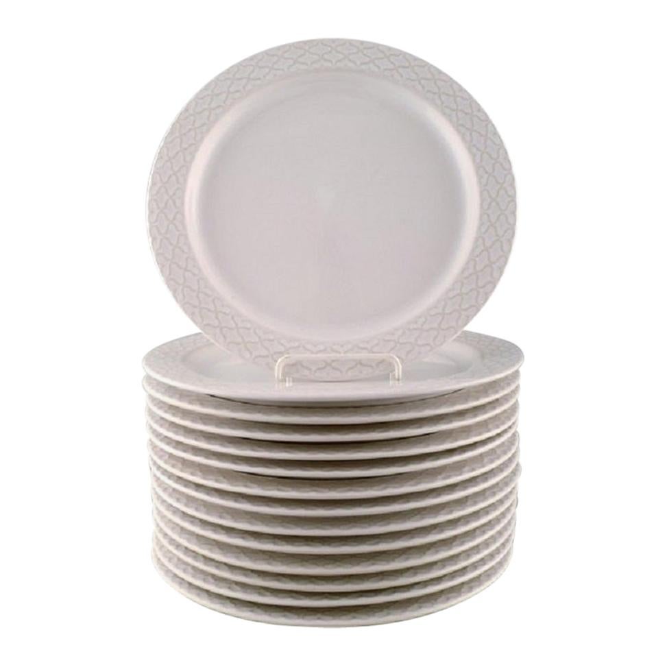 Jens H. Quistgaard, Bing & Grondahl. White "Cordial Palet" Dinner Plate, 14 Pcs For Sale
