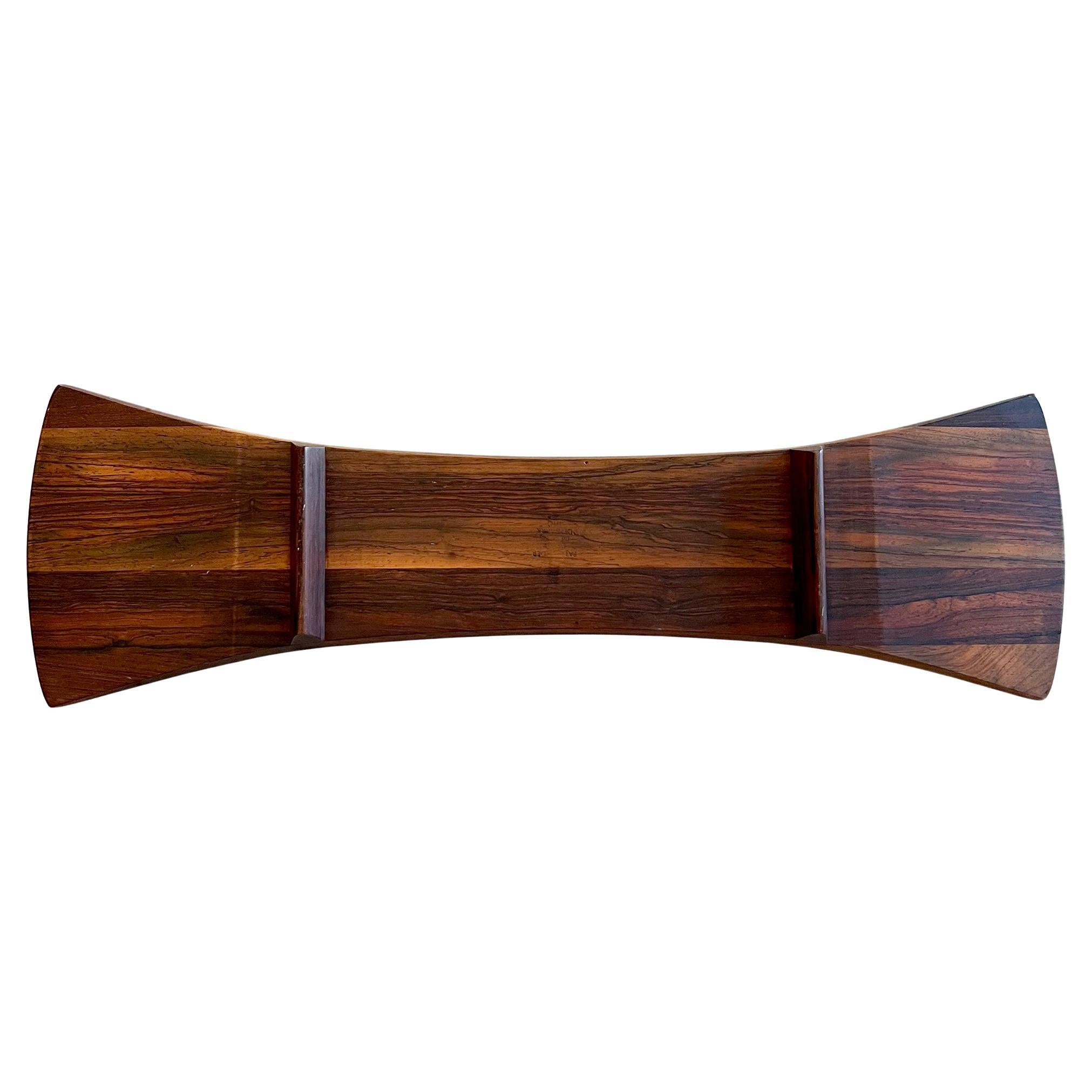 Rara Bandeja de pajarita de madera de palisandro Jens H Quistgaard para Dansk Moderno de mediados de siglo en venta