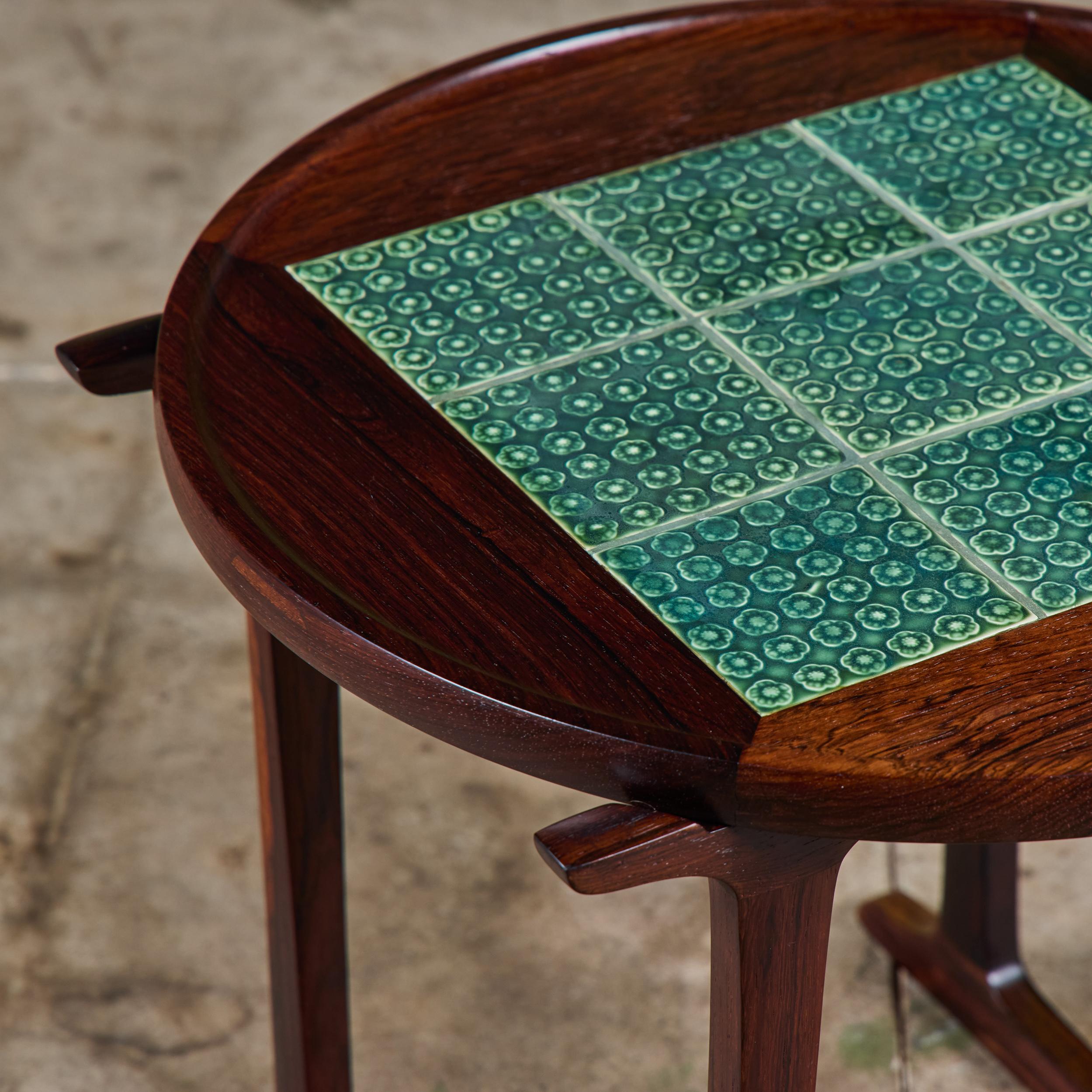 Jens H. Quistgaard Table d'appoint en bois de rose avec incrustation de carreaux en vente 6