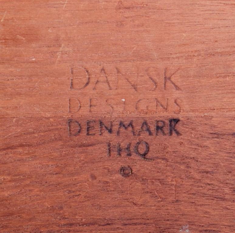 Bois Jens Harald Quistgaard pour Dansk Designs. Grand bol en bois dur. en vente