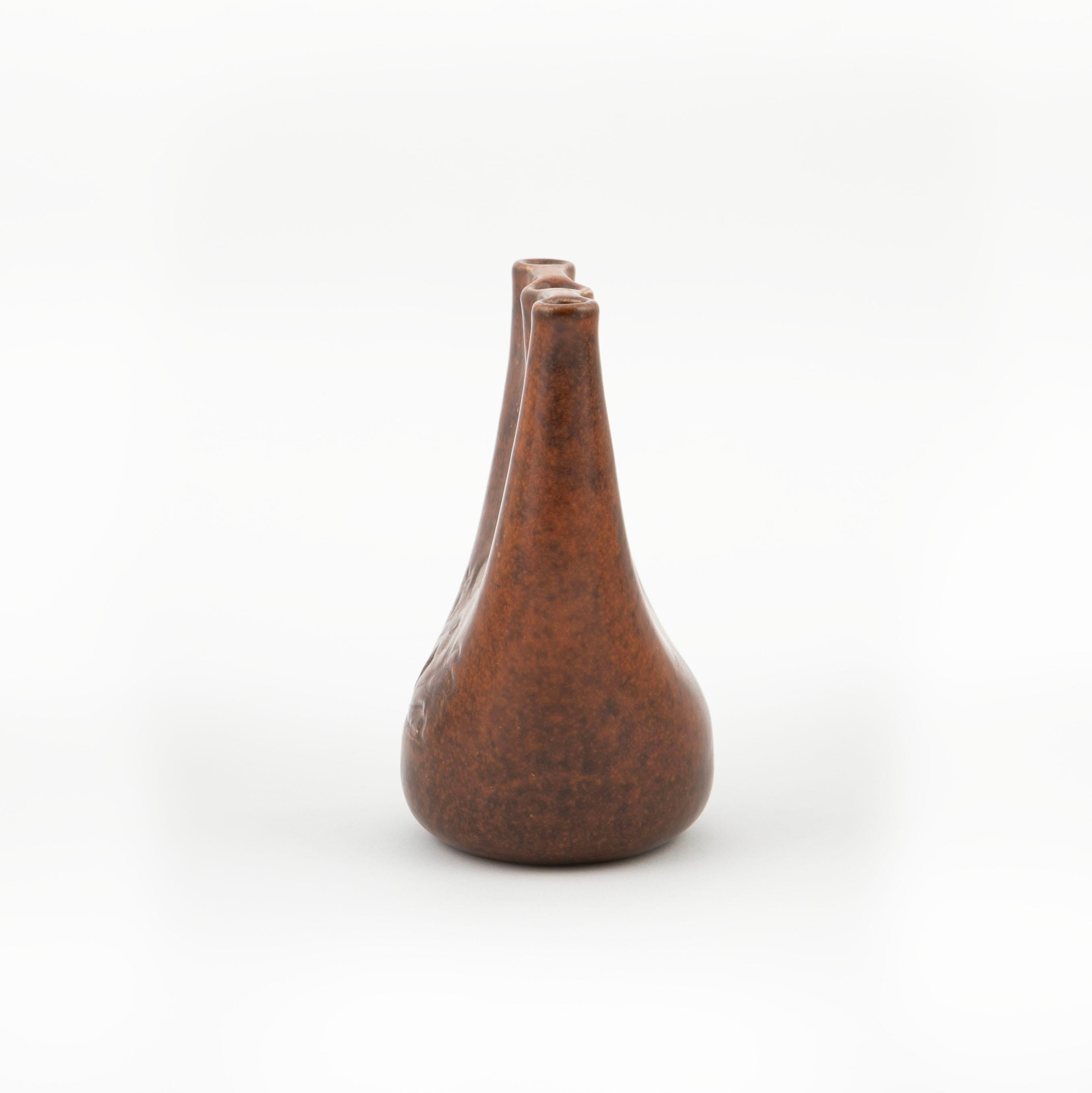 Danois Jens Jakob Bregnoe - Vase à œillets en grès en vente