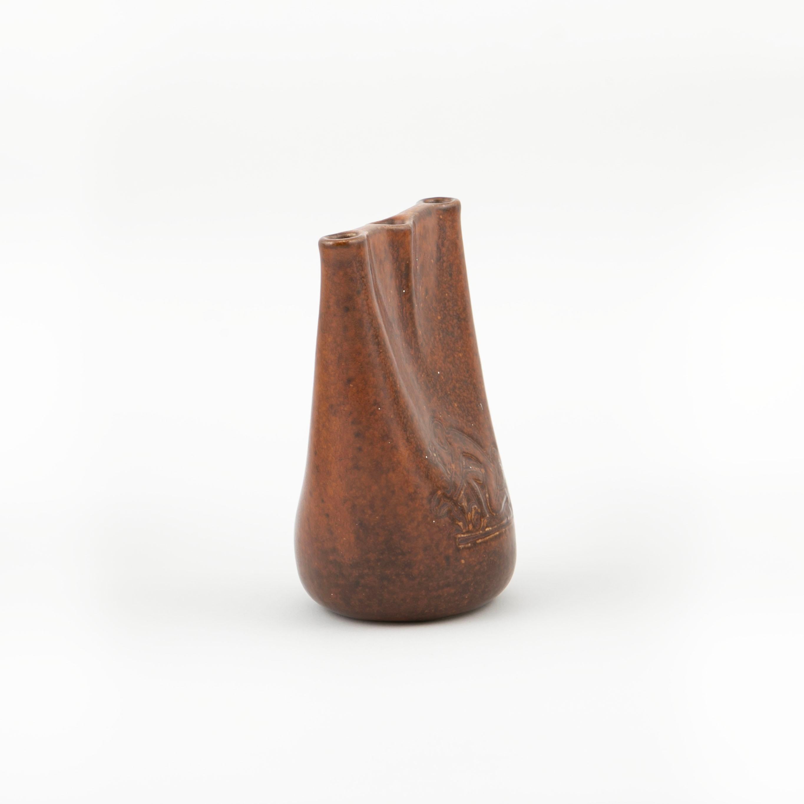 Jens Jakob Bregnoe – Stoneware Carnation Vase In Good Condition For Sale In Kastrup, DK