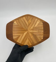 Bandeja de bambú y teca de Jens Quistgaard para Dansk, Dinamarca, años 60