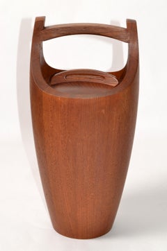 Jens Quistgaard Dansk Designs Scandinavian Modern Staved Teak Lidded Ice Bucket