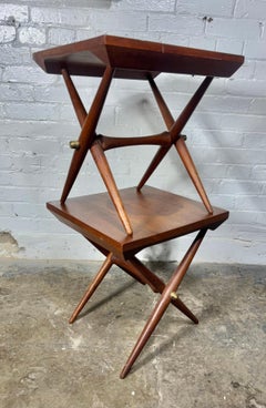 Jens Quistgaard / Dansk Tavolini con base a X.. Design scandinavo classico