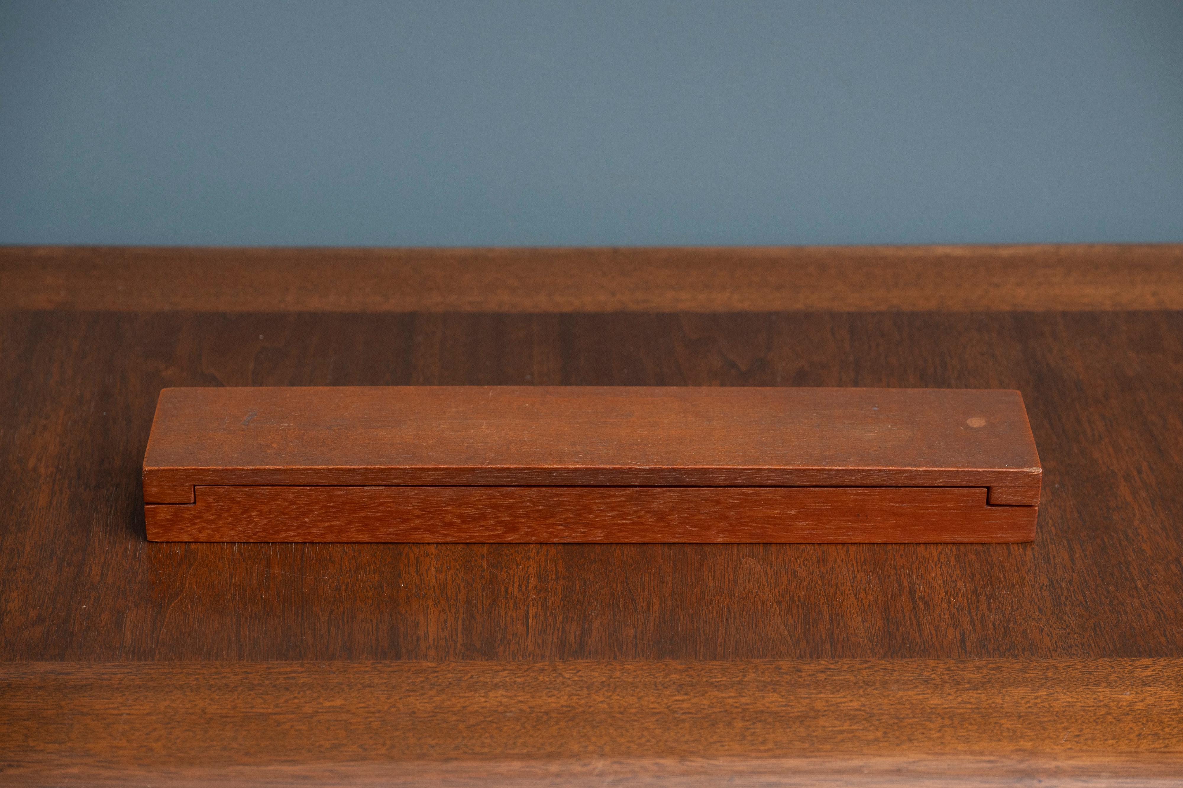 Jens Quistgaard Design Teakholzkiste für Dansk Designs (Dänisch) im Angebot