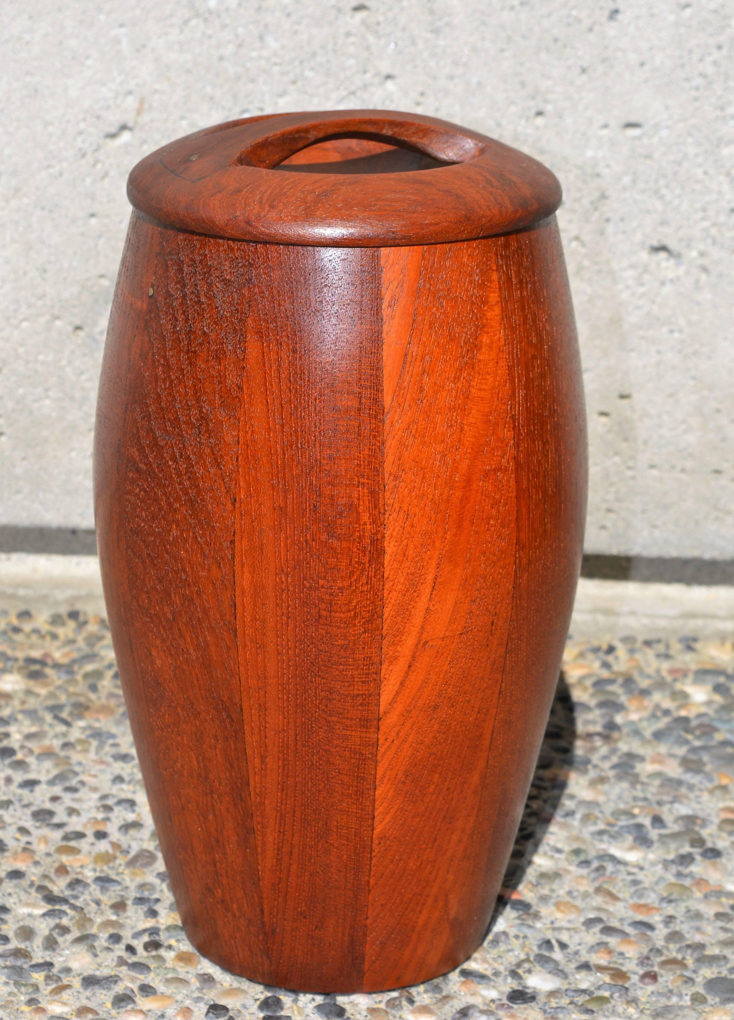 Mid-Century Modern Jens Quistgaard Early 1950s Staved Teak Ice Bucket with Locking Lid For Sale