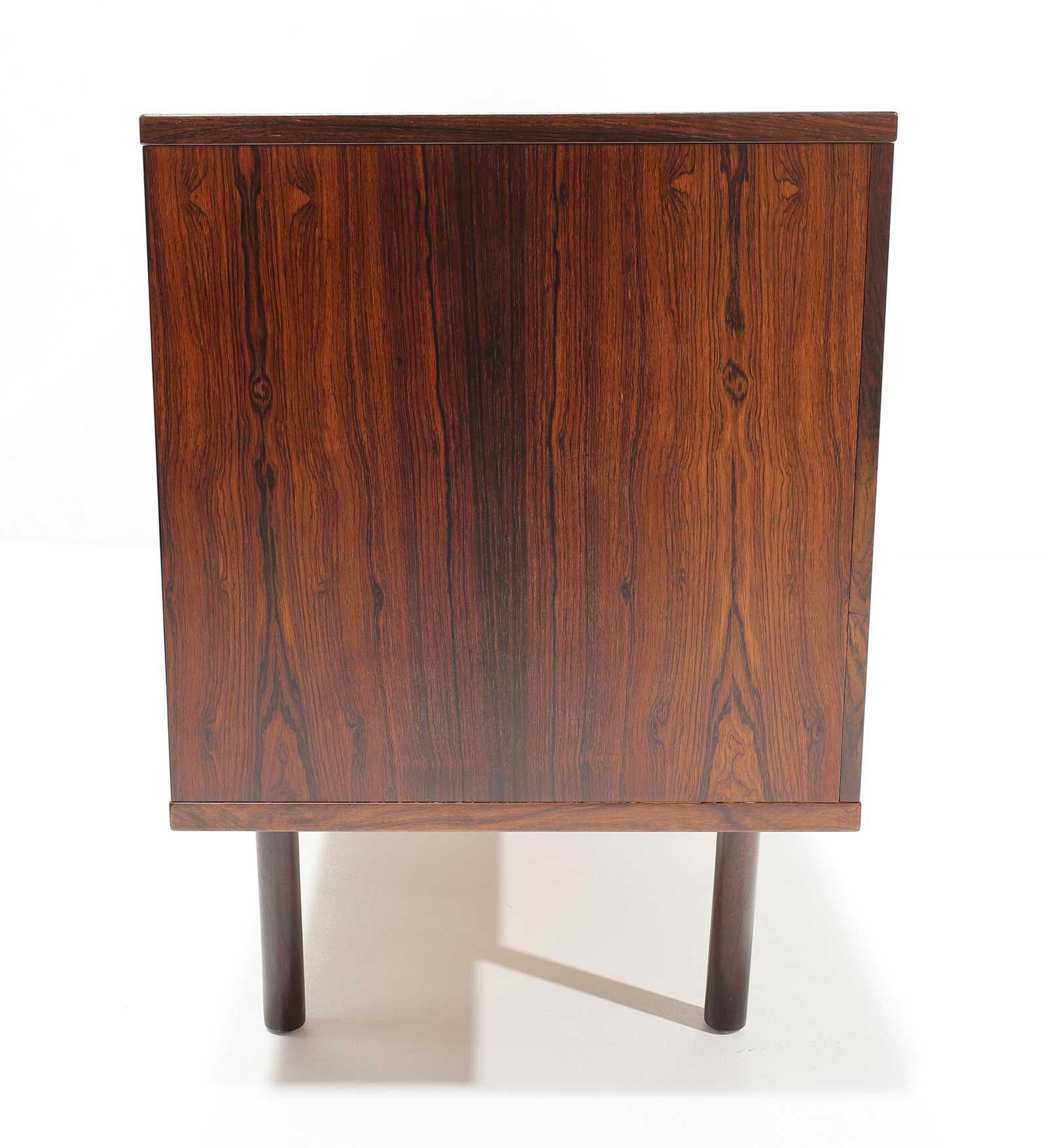 Credenza in palissandro di Jens Quistgaard per Peters Lovig In condizioni buone in vendita a Dallas, TX