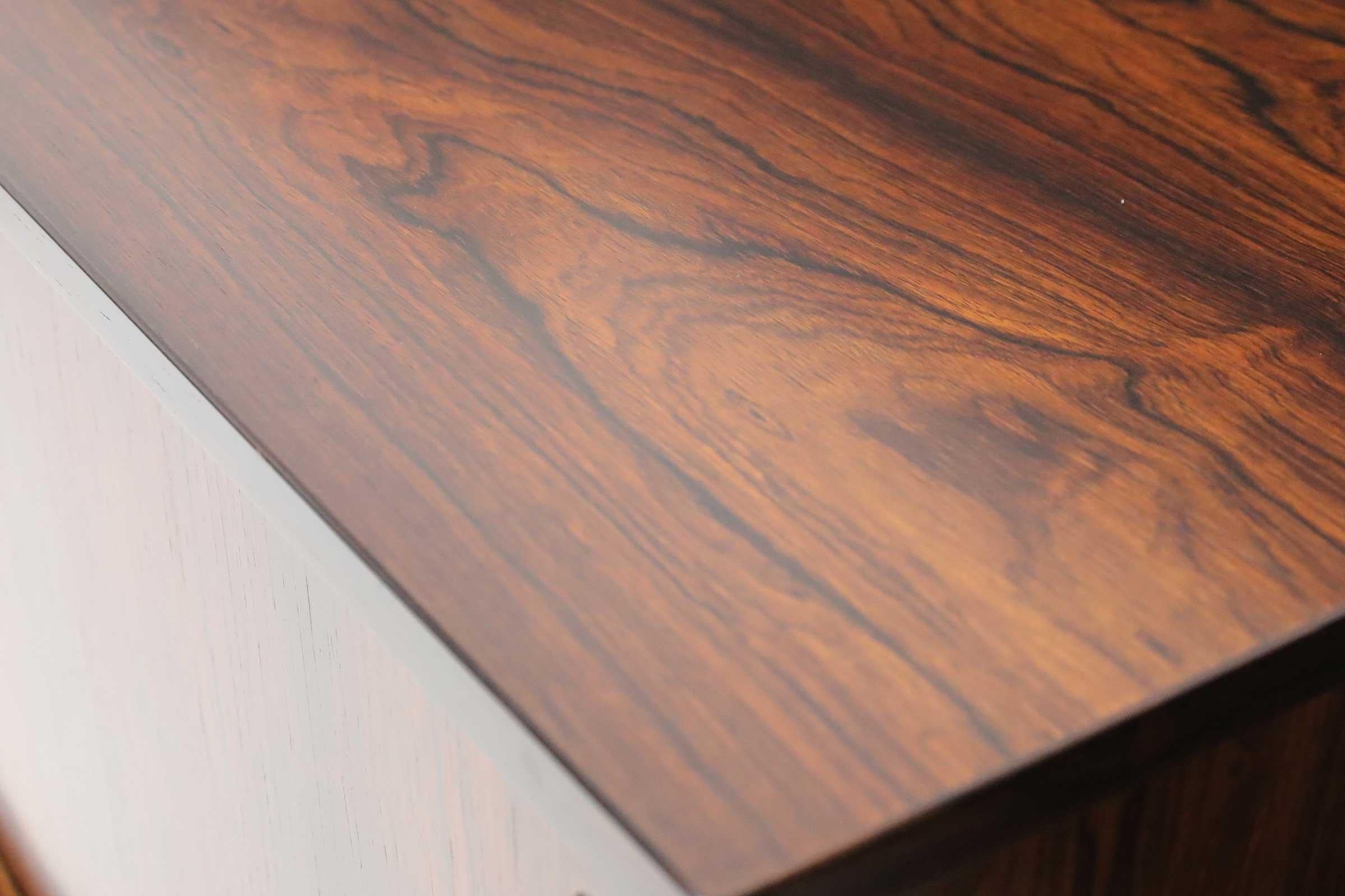Credenza in palissandro di Jens Quistgaard per Peters Lovig in vendita 1