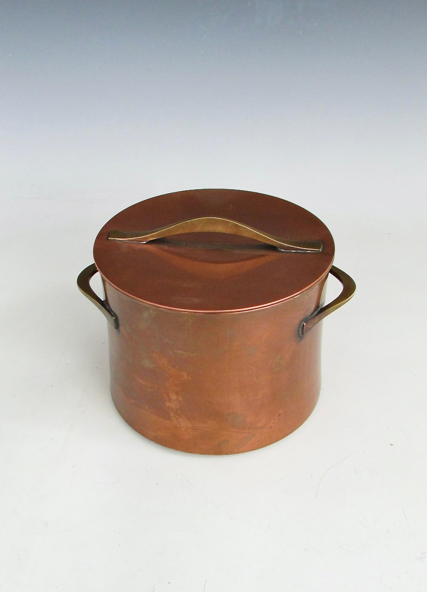 Jens Quistgaard JHQ Cubitera de cobre con inserto de porcelana para Dansk Dinamarca en venta 6