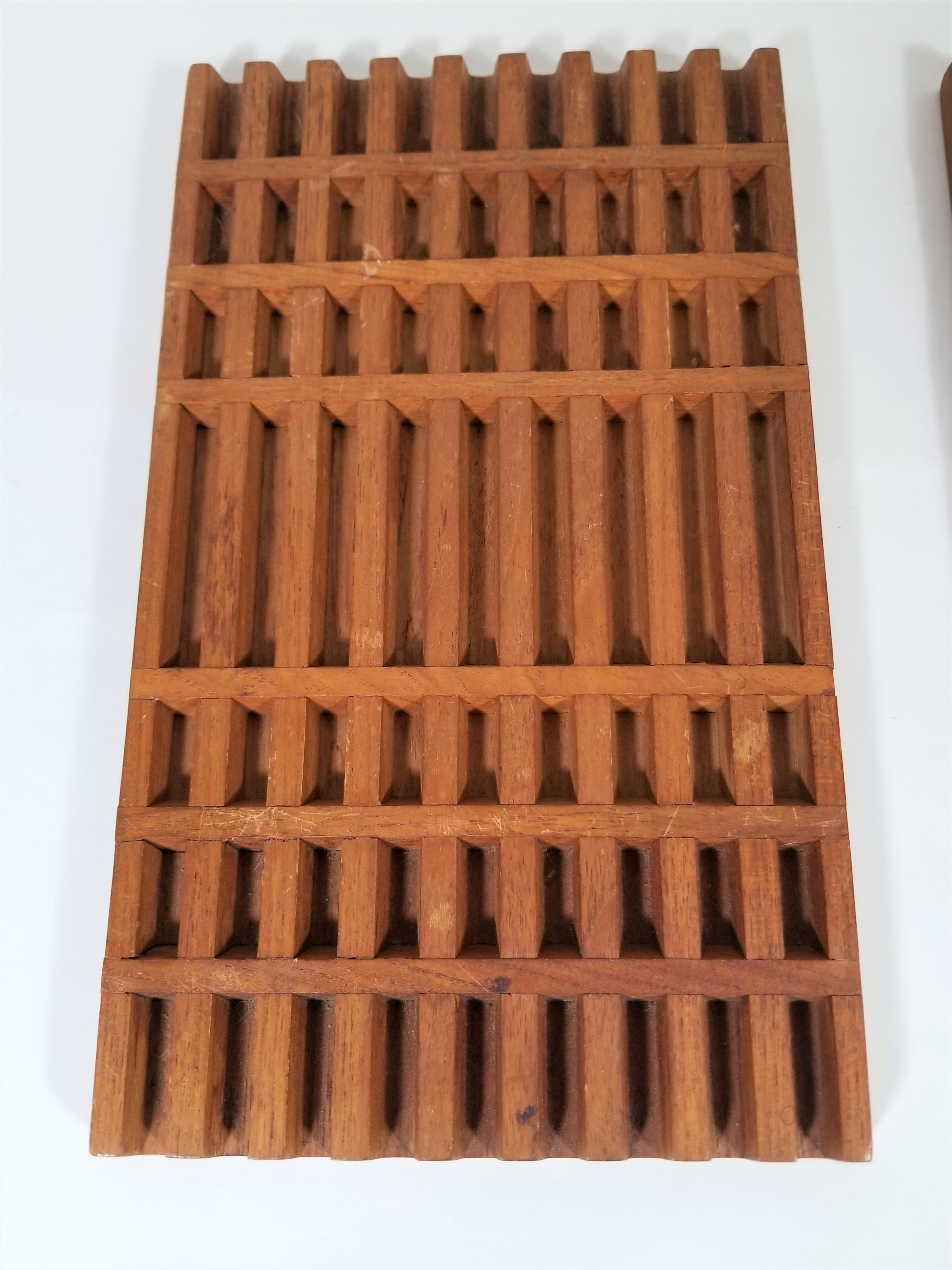 Jens Quistgaard JHQ for Dansk Denmark Pair of Teak Grates In Excellent Condition For Sale In New York, NY