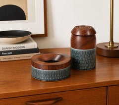 Jens Quistgaard / Kronjyden: set danese composto da humidor e posacenere in palissandro e ceramica
