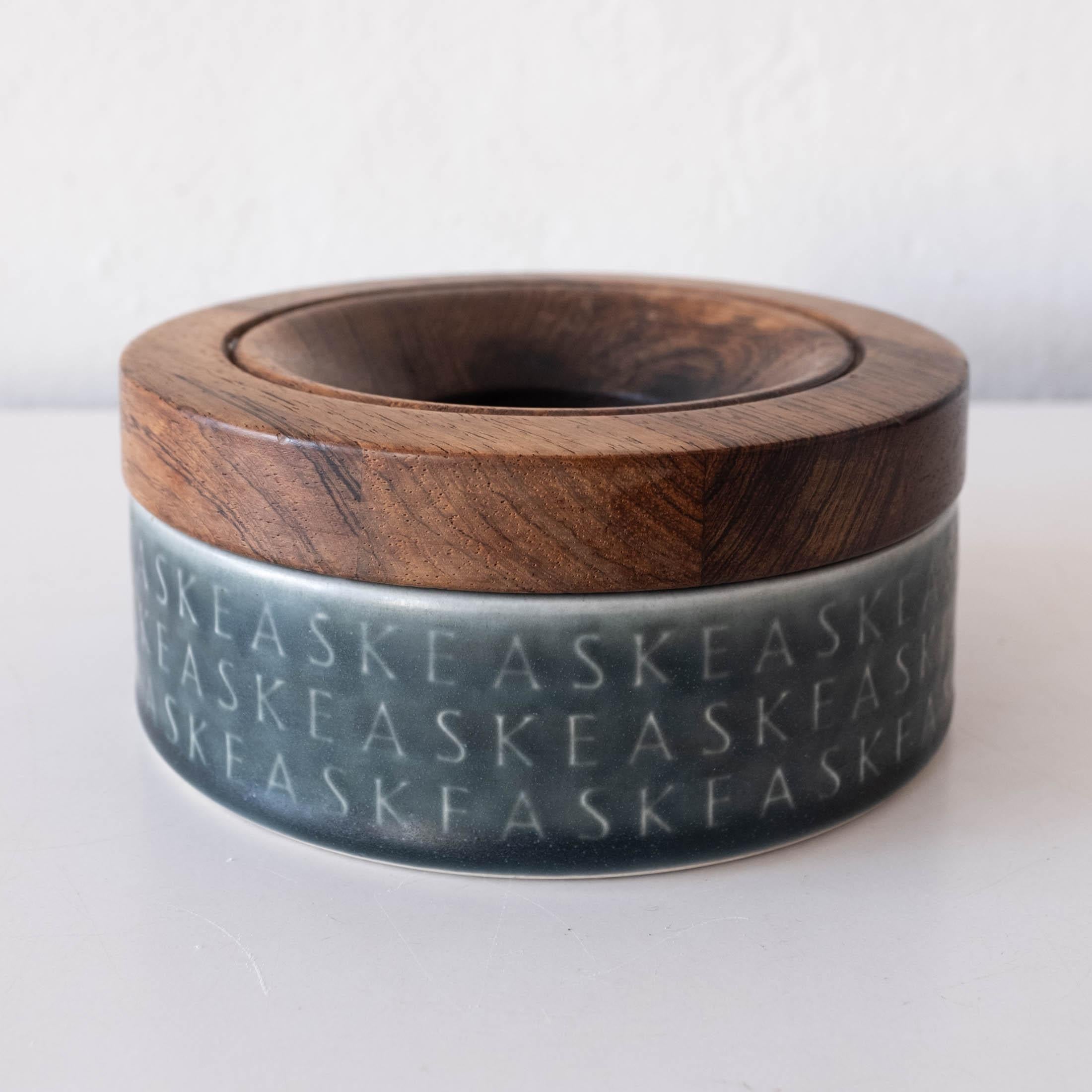 Jens Quistgaard Rosewood Lidded Ashtray For Sale 3